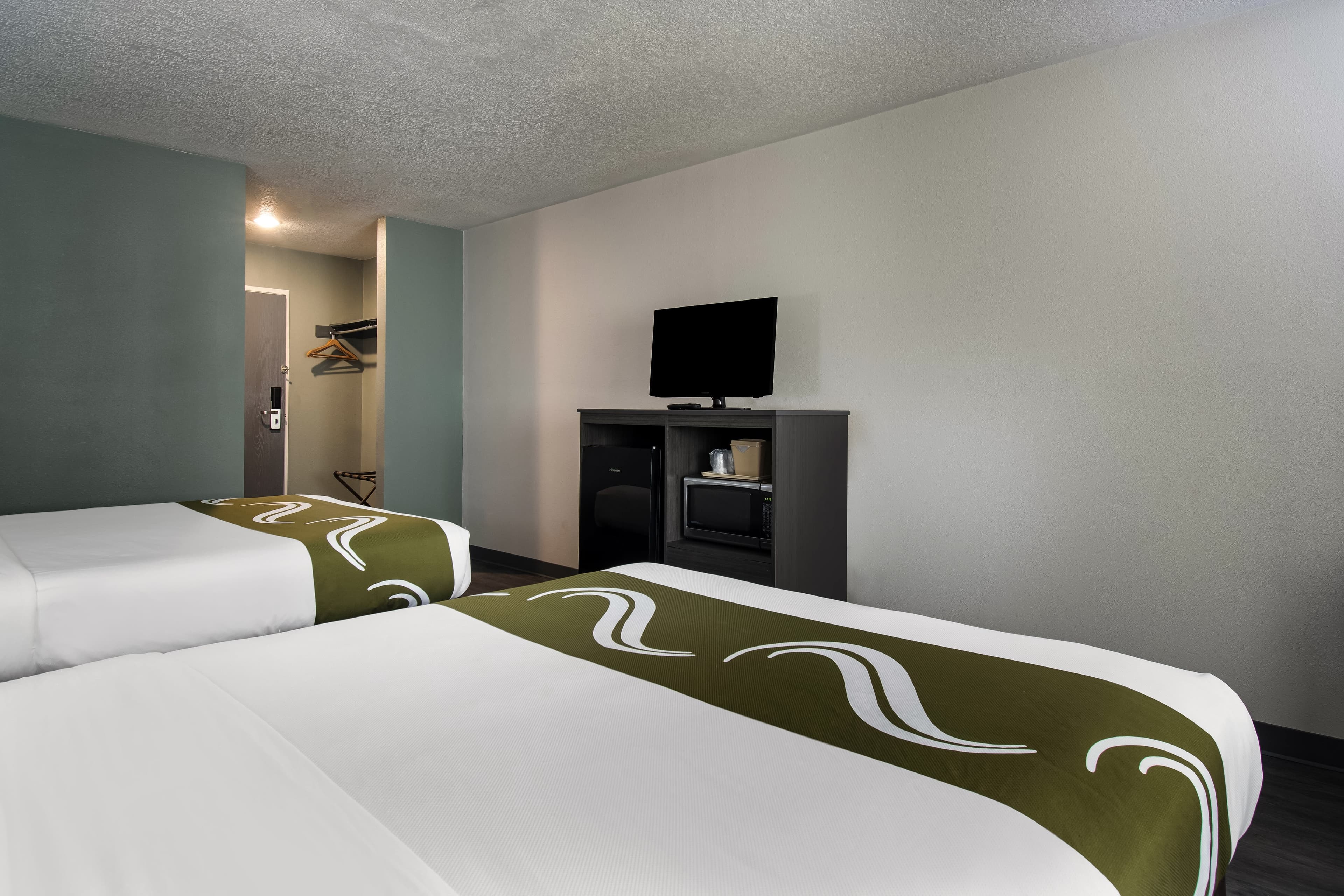 Quality Inn & Suites Wilsonville — 6