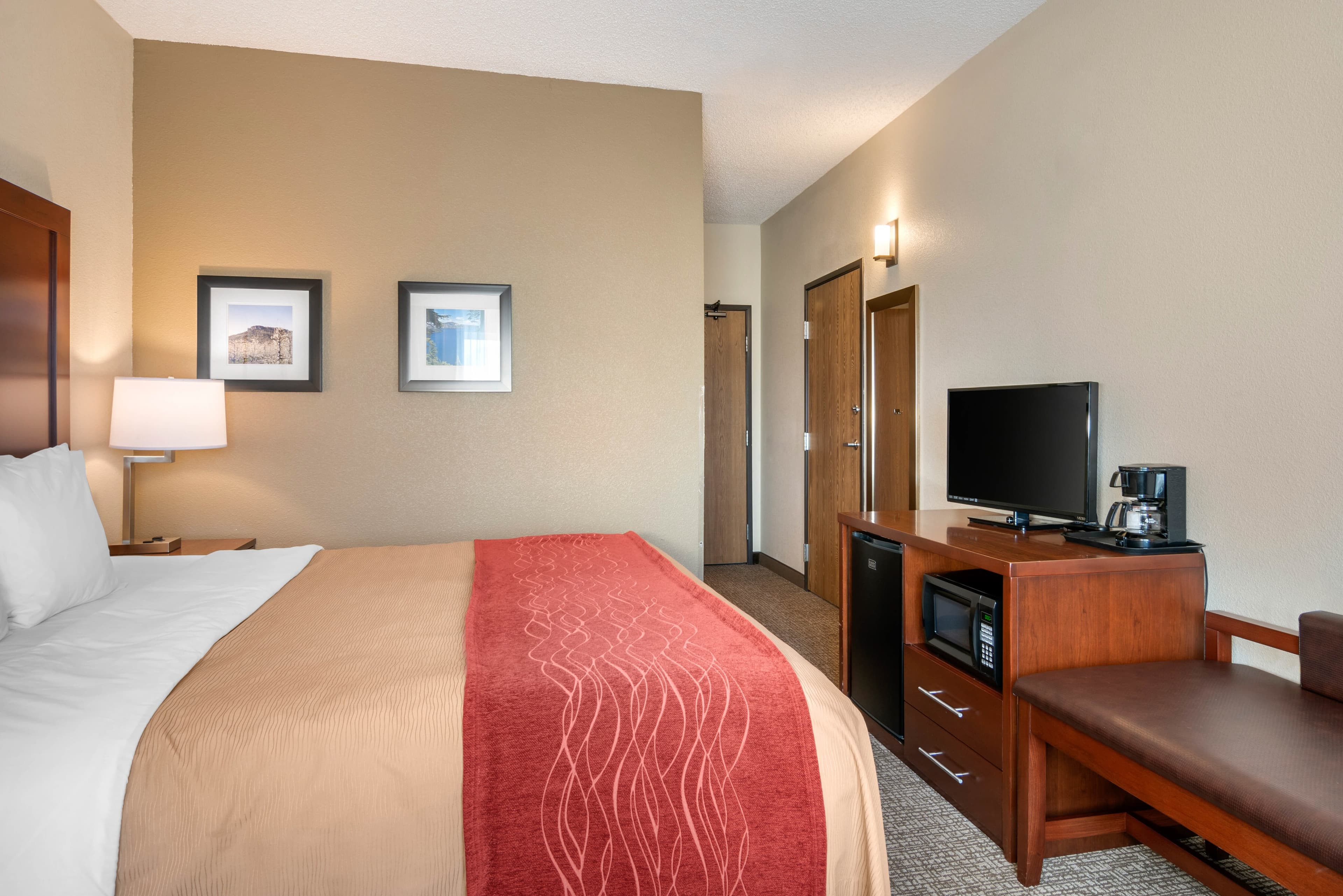 Comfort Inn Medford North - Image 5