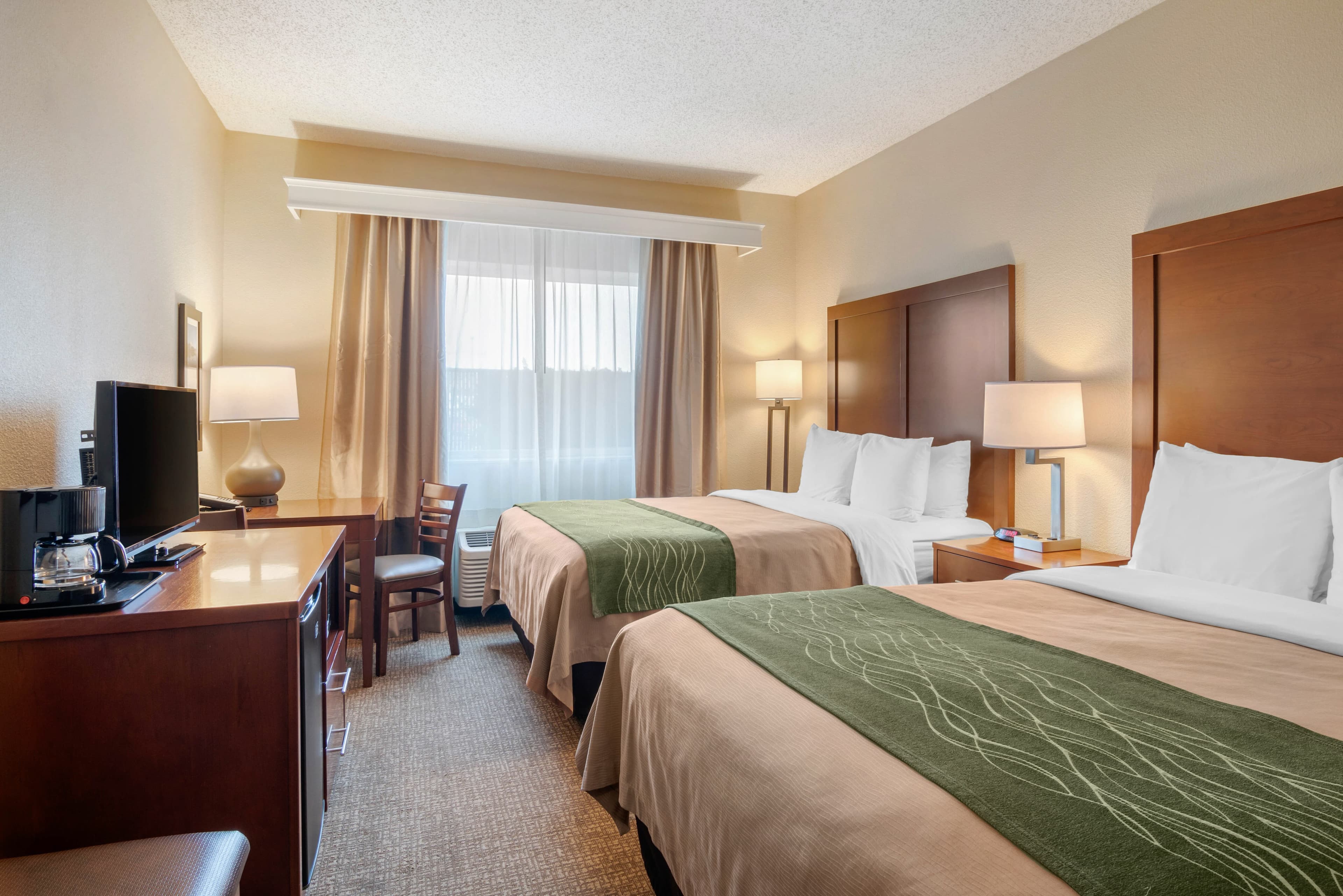 Comfort Inn Medford North — 8
