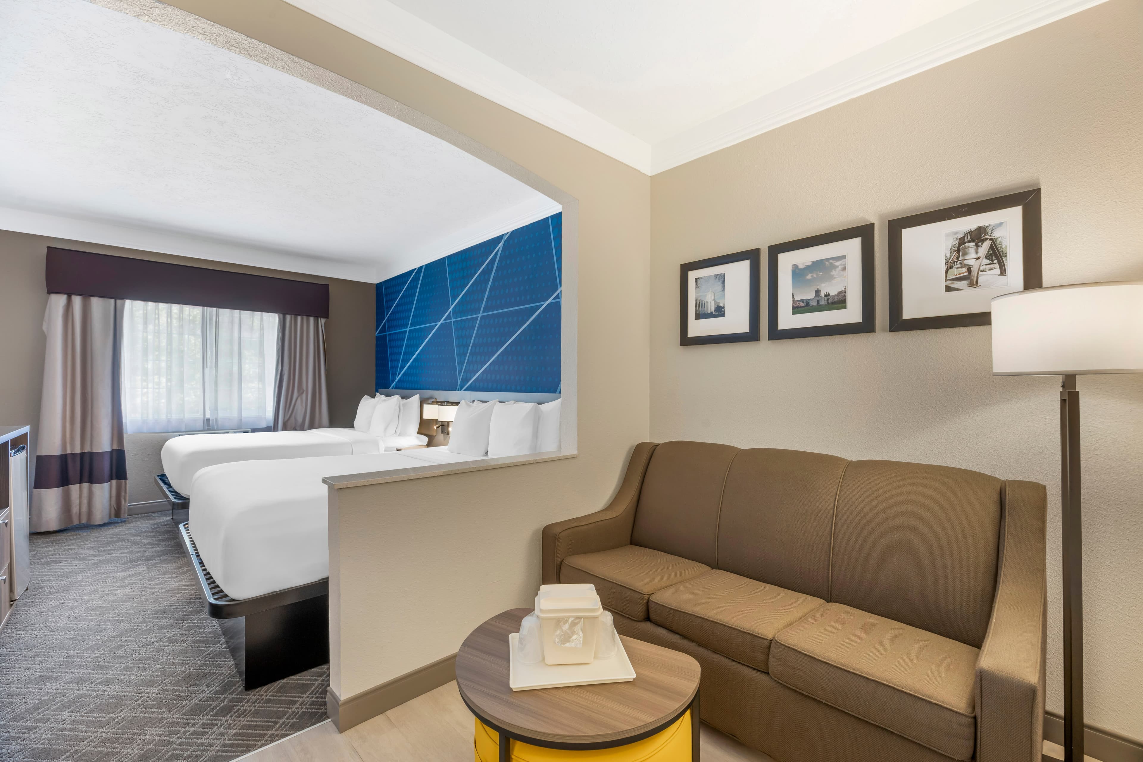 Comfort Suites Salem — 11