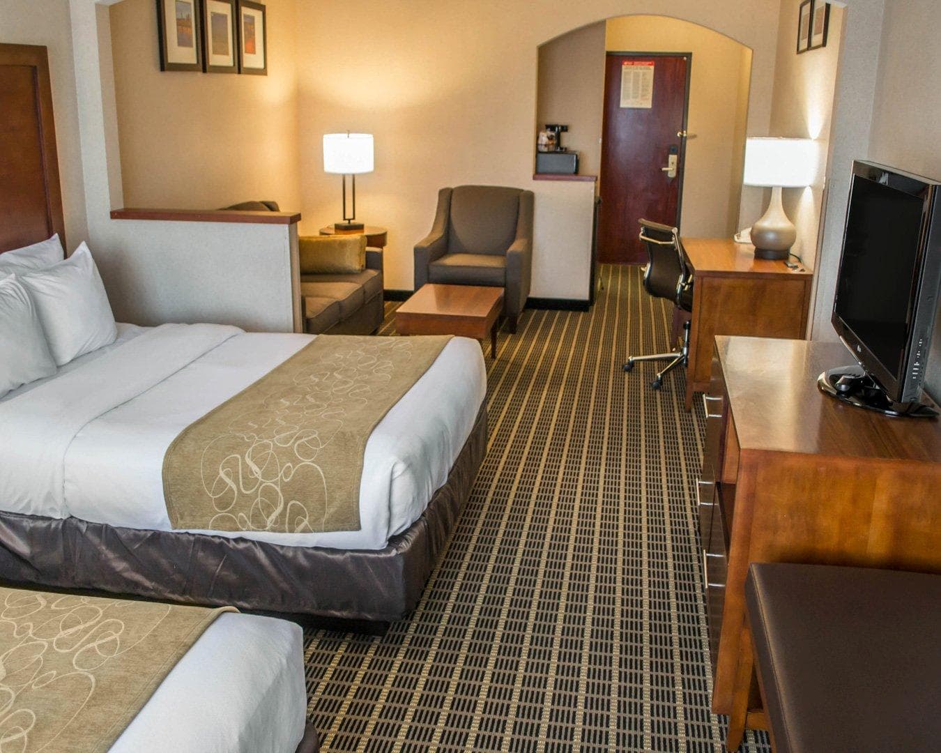 Comfort Suites Portland Southwest — 11