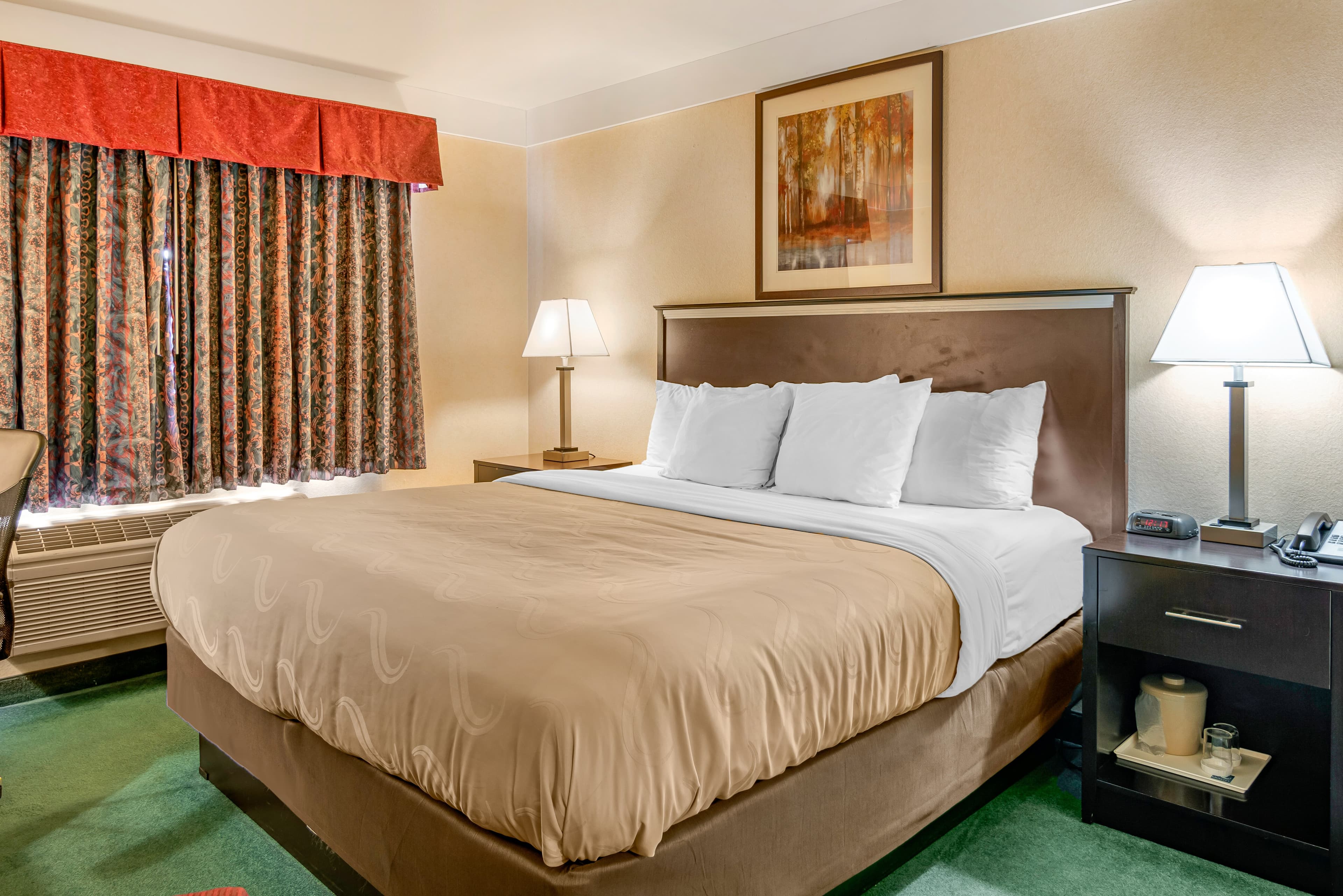 Quality Inn Bend North - Image 1