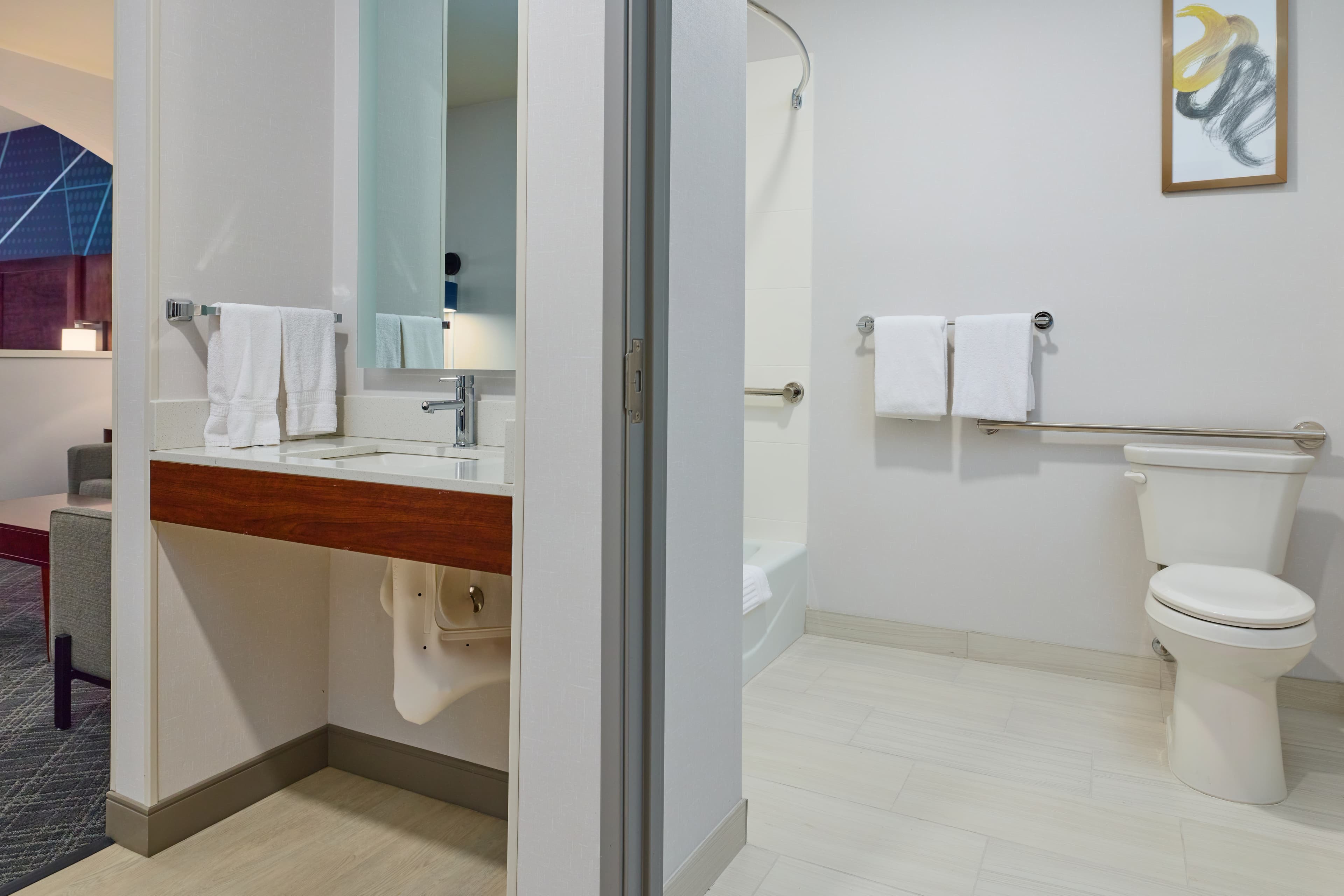 Comfort Suites Springfield RiverBend Medical — 8