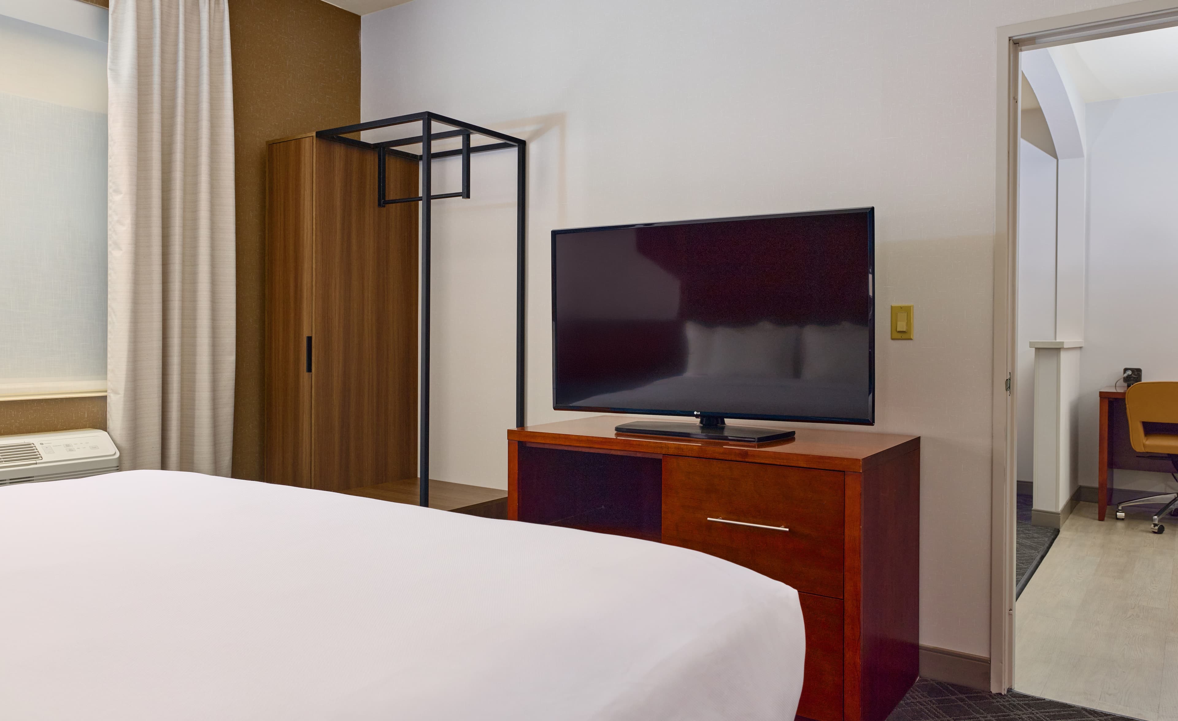 Comfort Suites Springfield RiverBend Medical — 43
