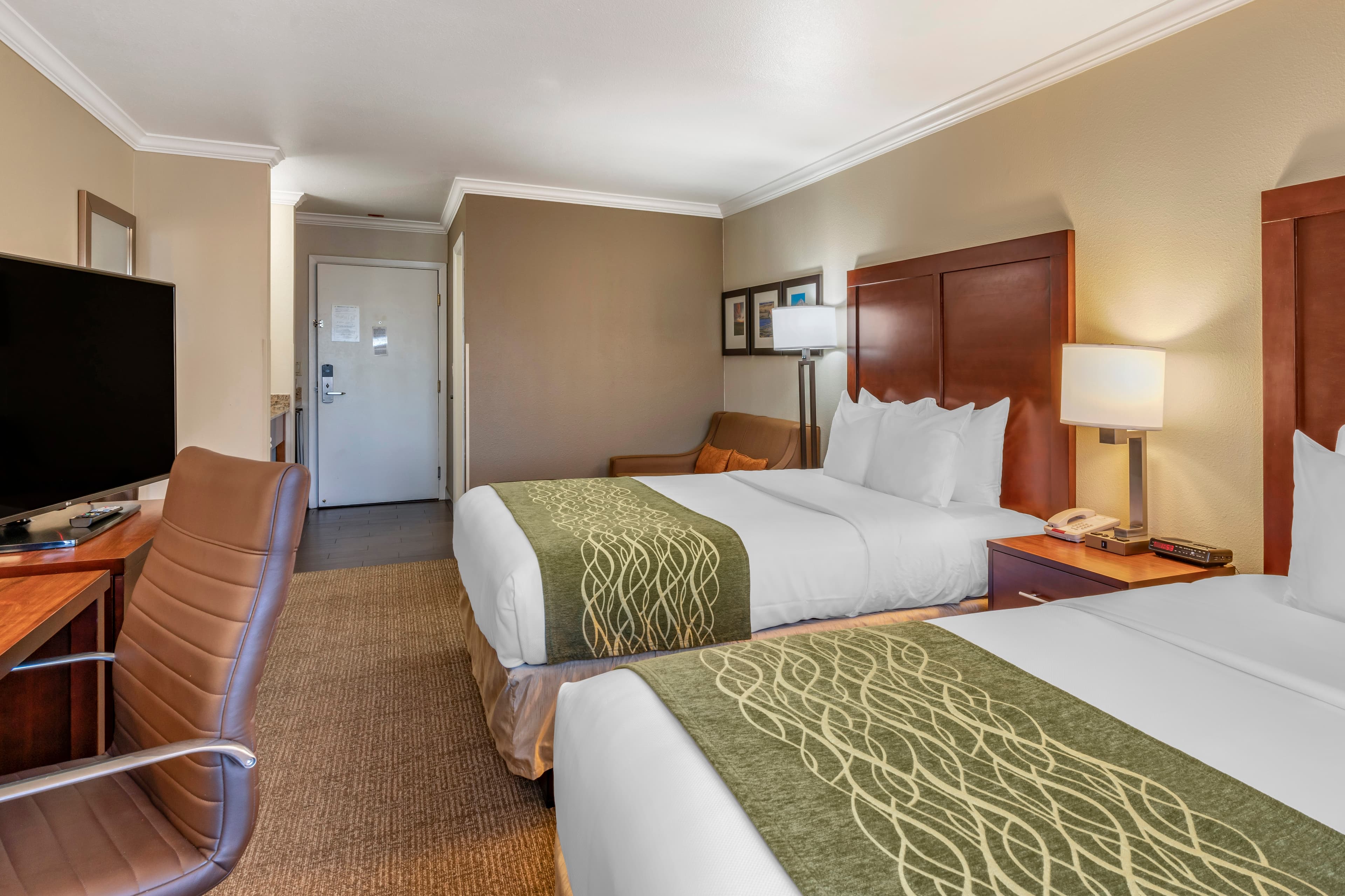 Comfort Inn Columbia Gorge — 15