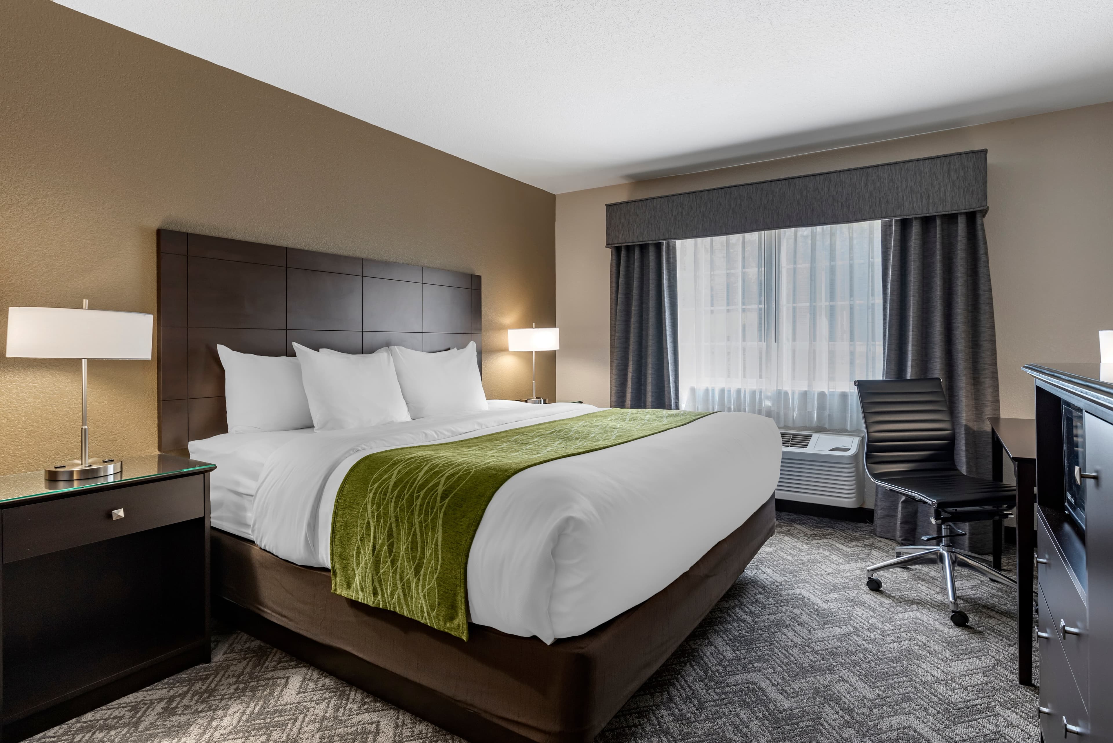 Comfort Inn & Suites Tualatin - Lake Oswego South — 21