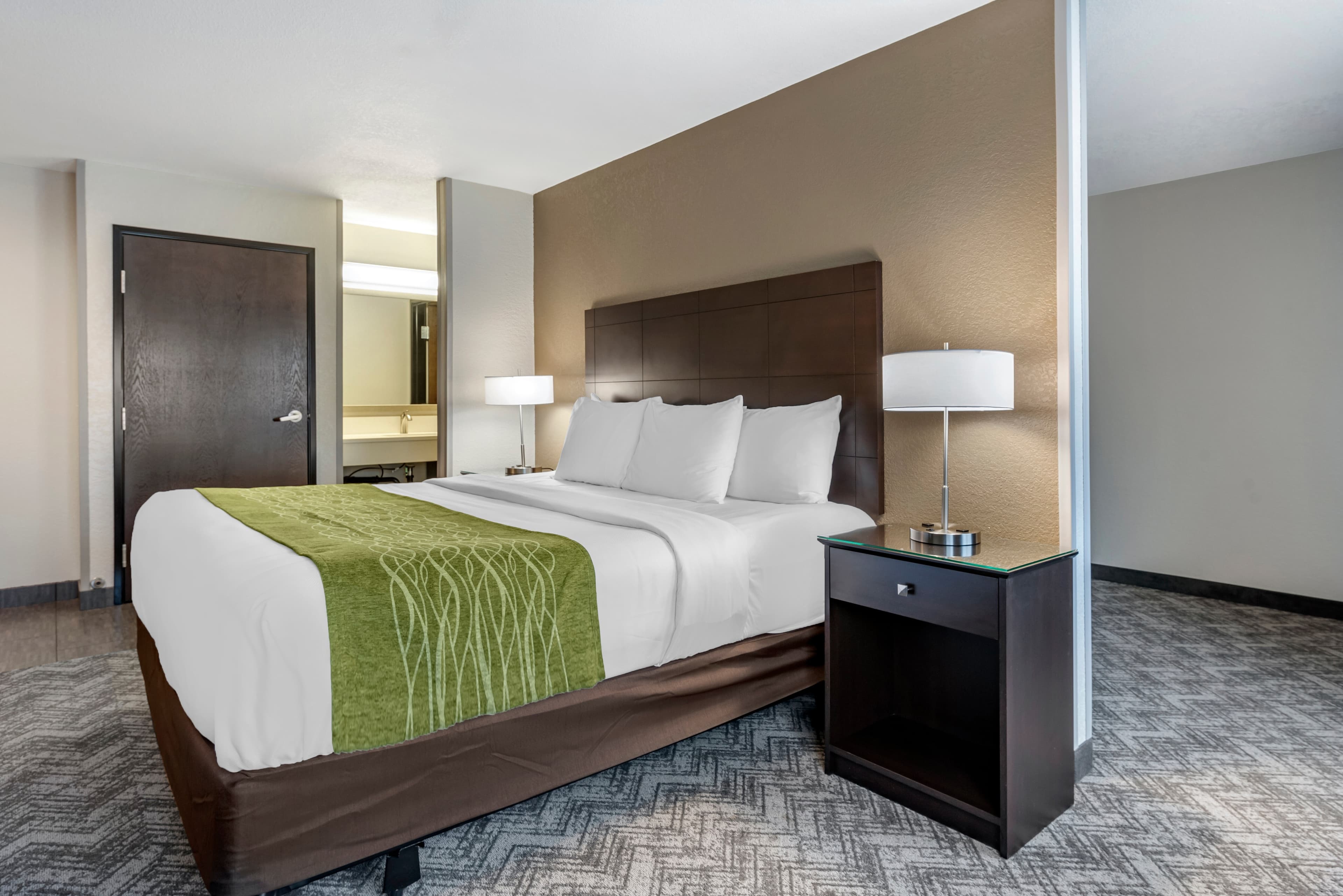 Comfort Inn & Suites Tualatin - Lake Oswego South — 24