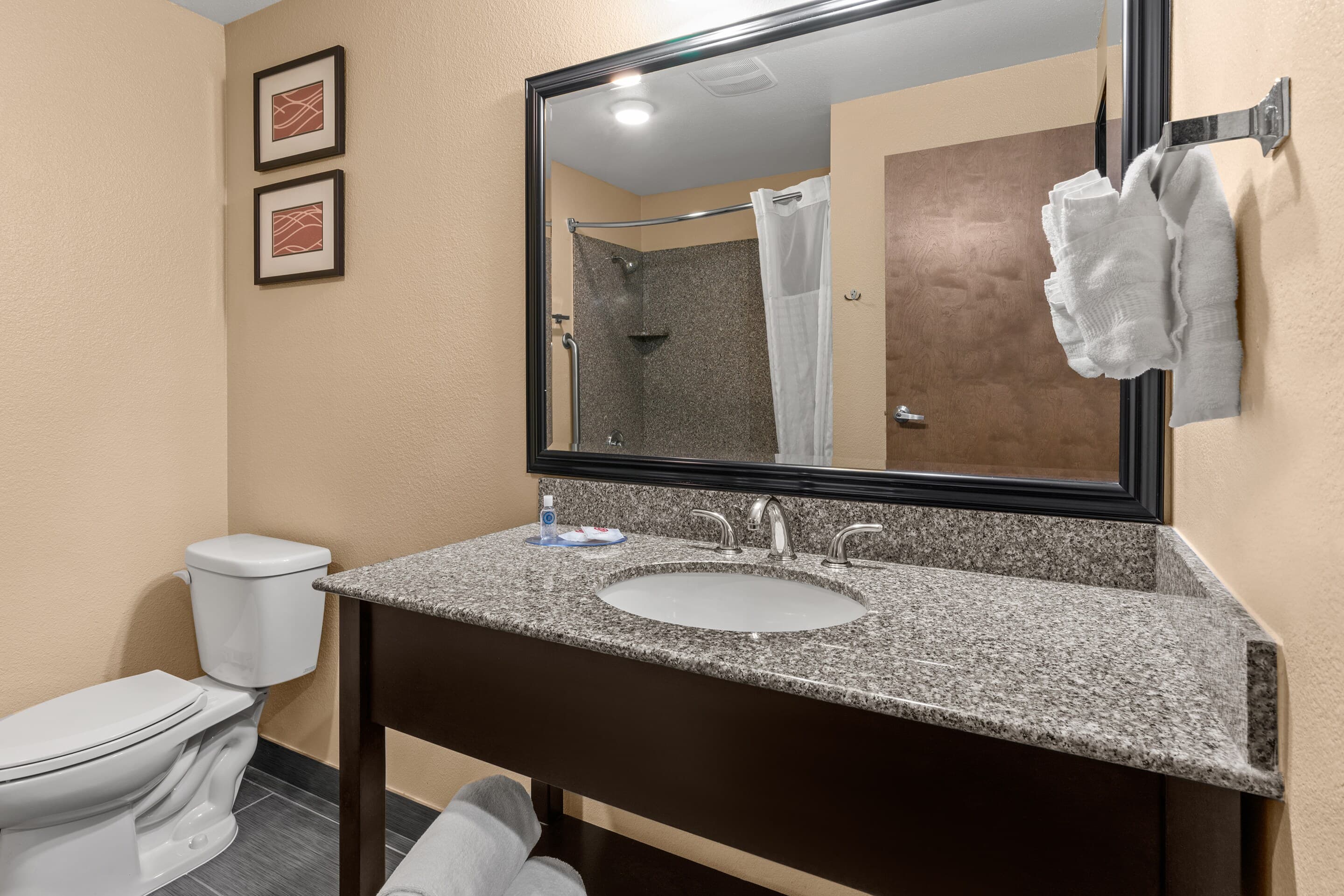 Comfort Inn & Suites Beaverton - Portland West — 7