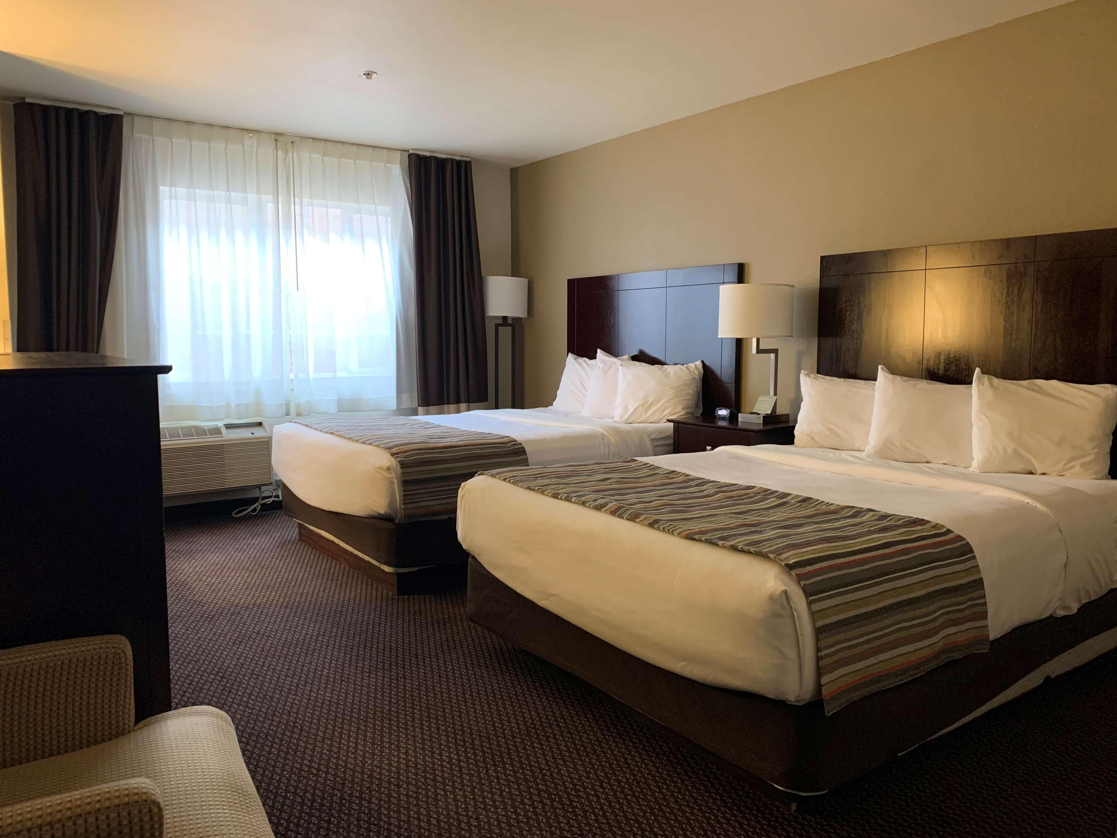 Country Inn & Suites by Radisson, Bend near Pilot Butte — 6