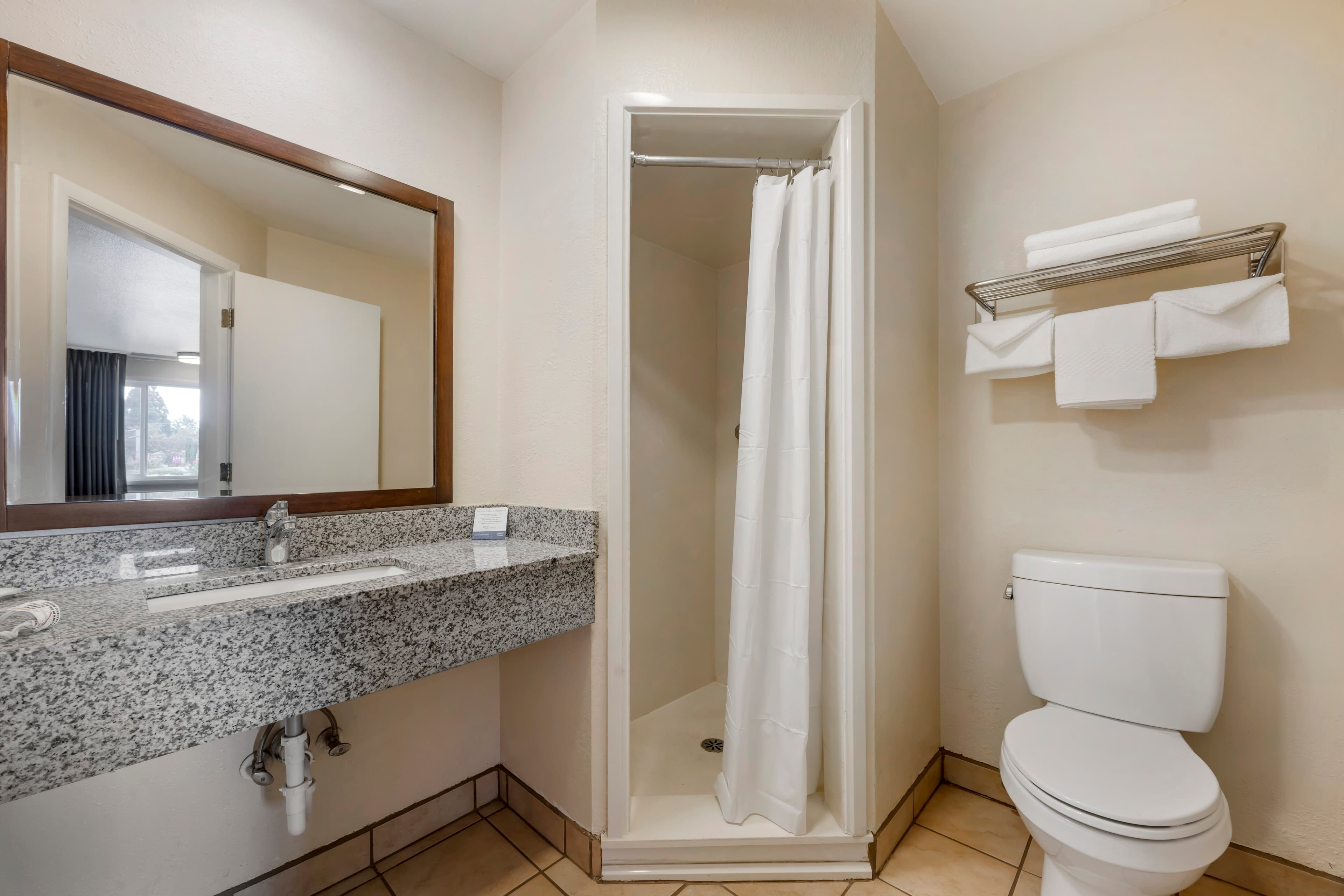 Rodeway Inn Albany — 17