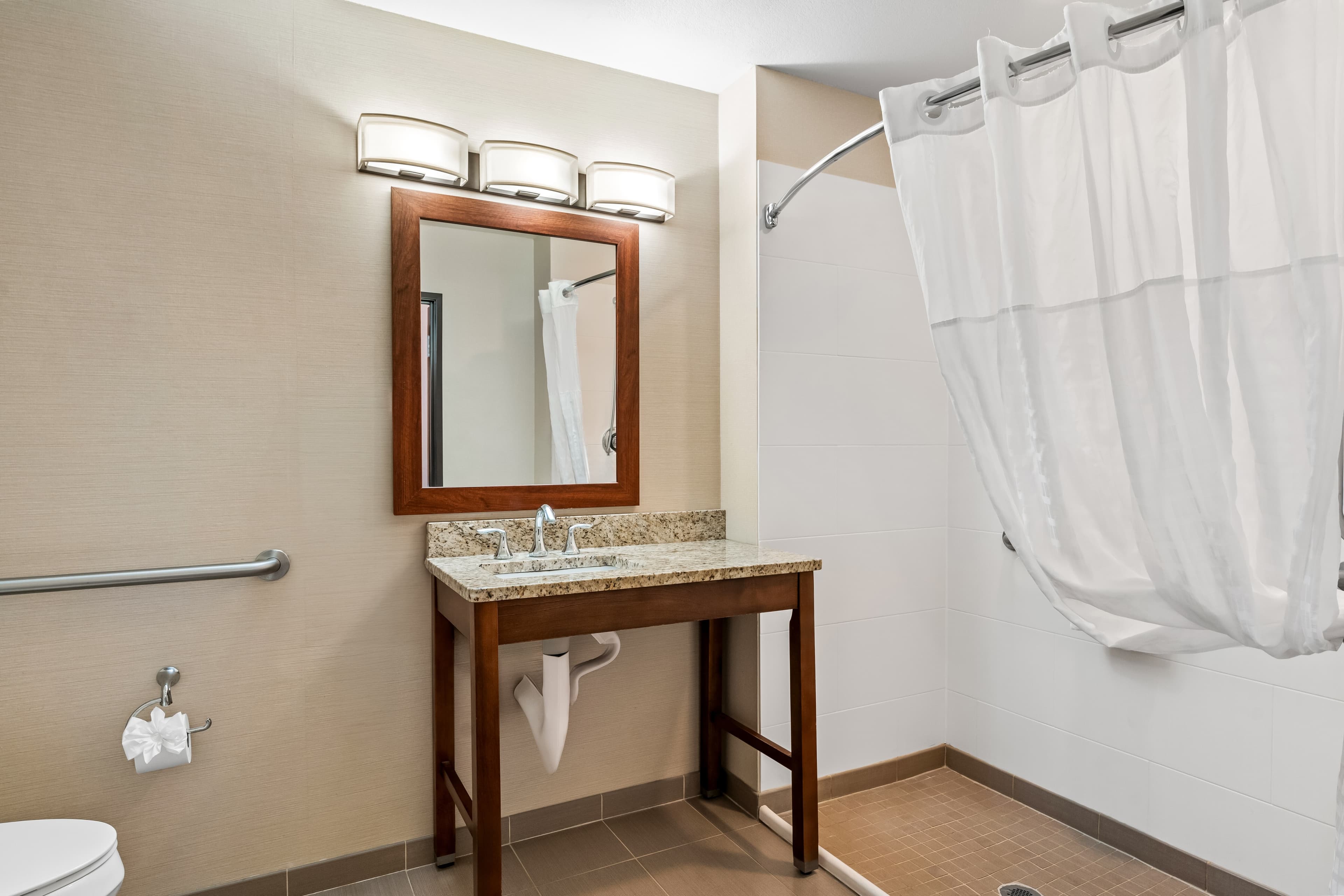 Comfort Inn & Suites Hermiston South - Image 5