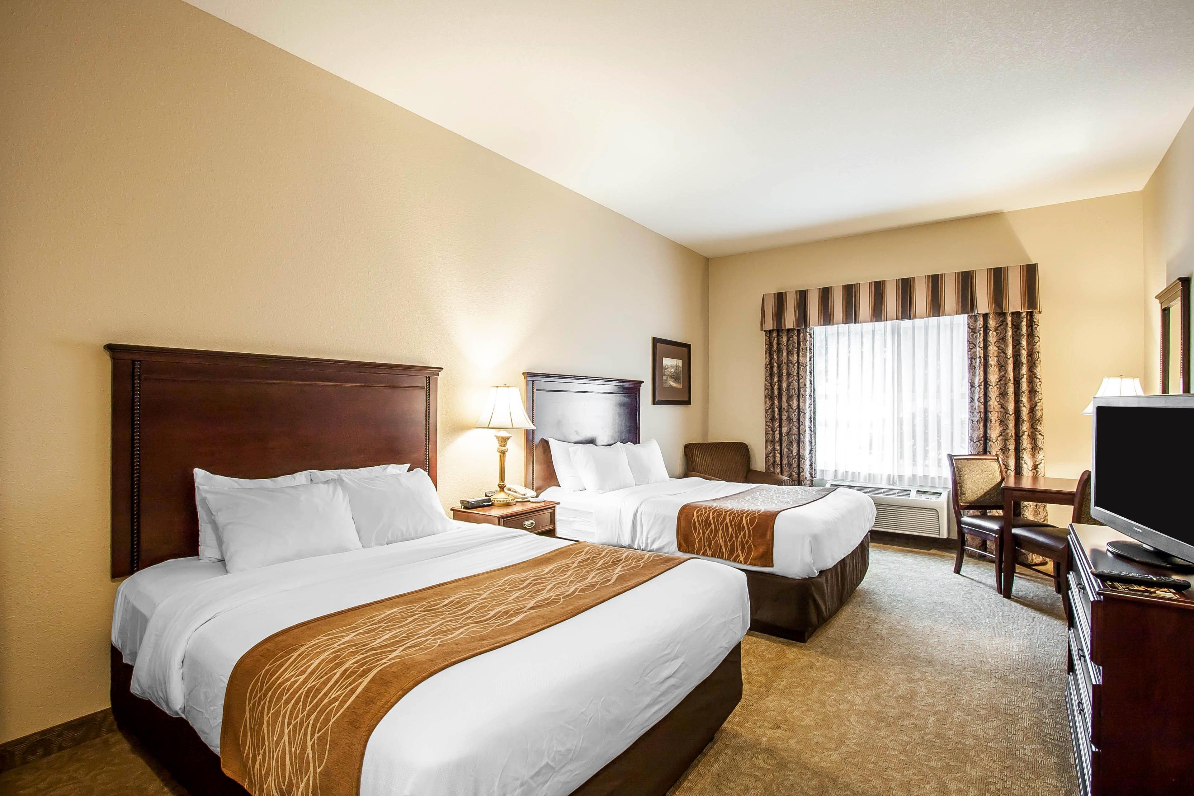Comfort Inn & Suites McMinnville Wine Country - Image 3