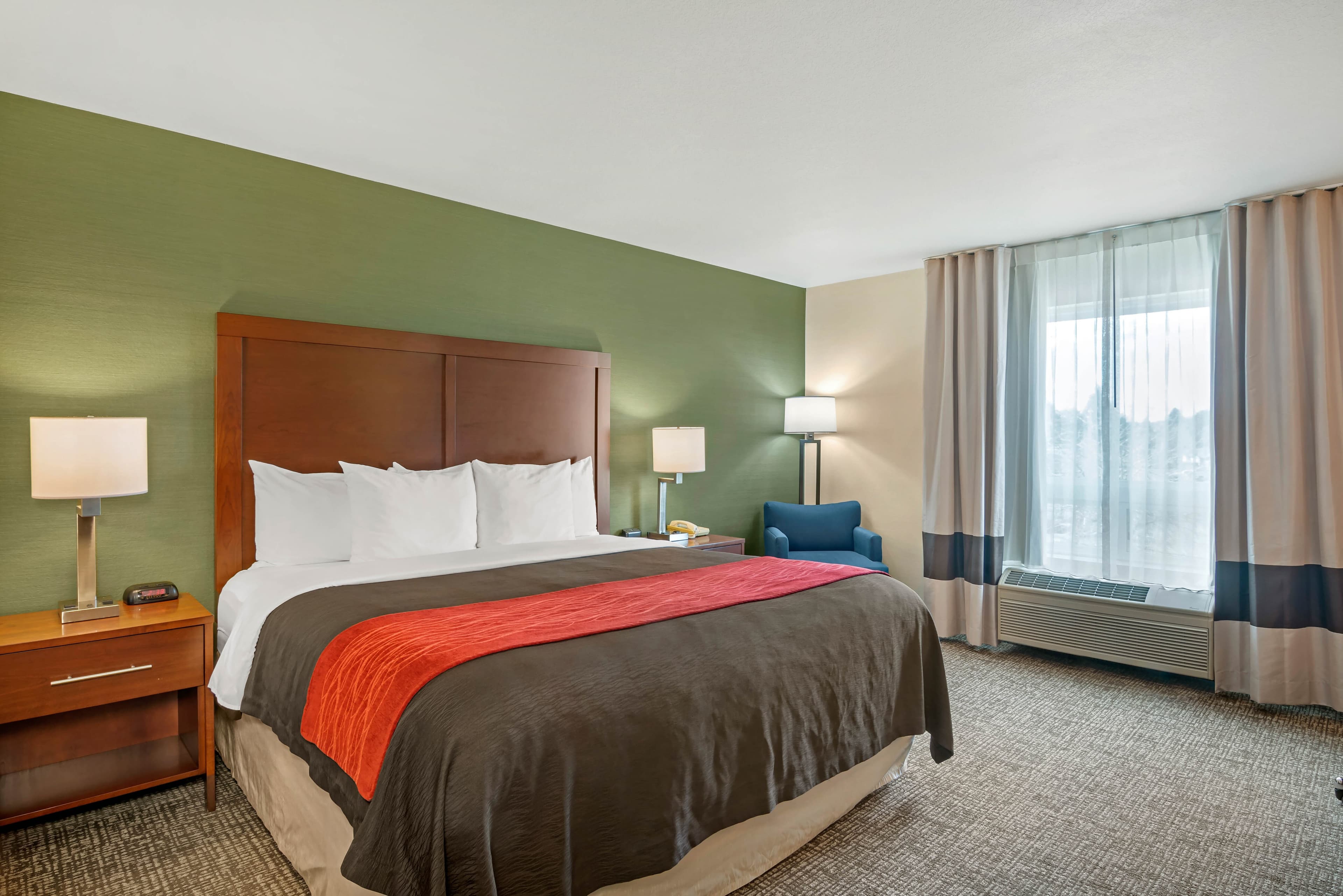 Comfort Inn & Suites Salem Northeast - Image 2