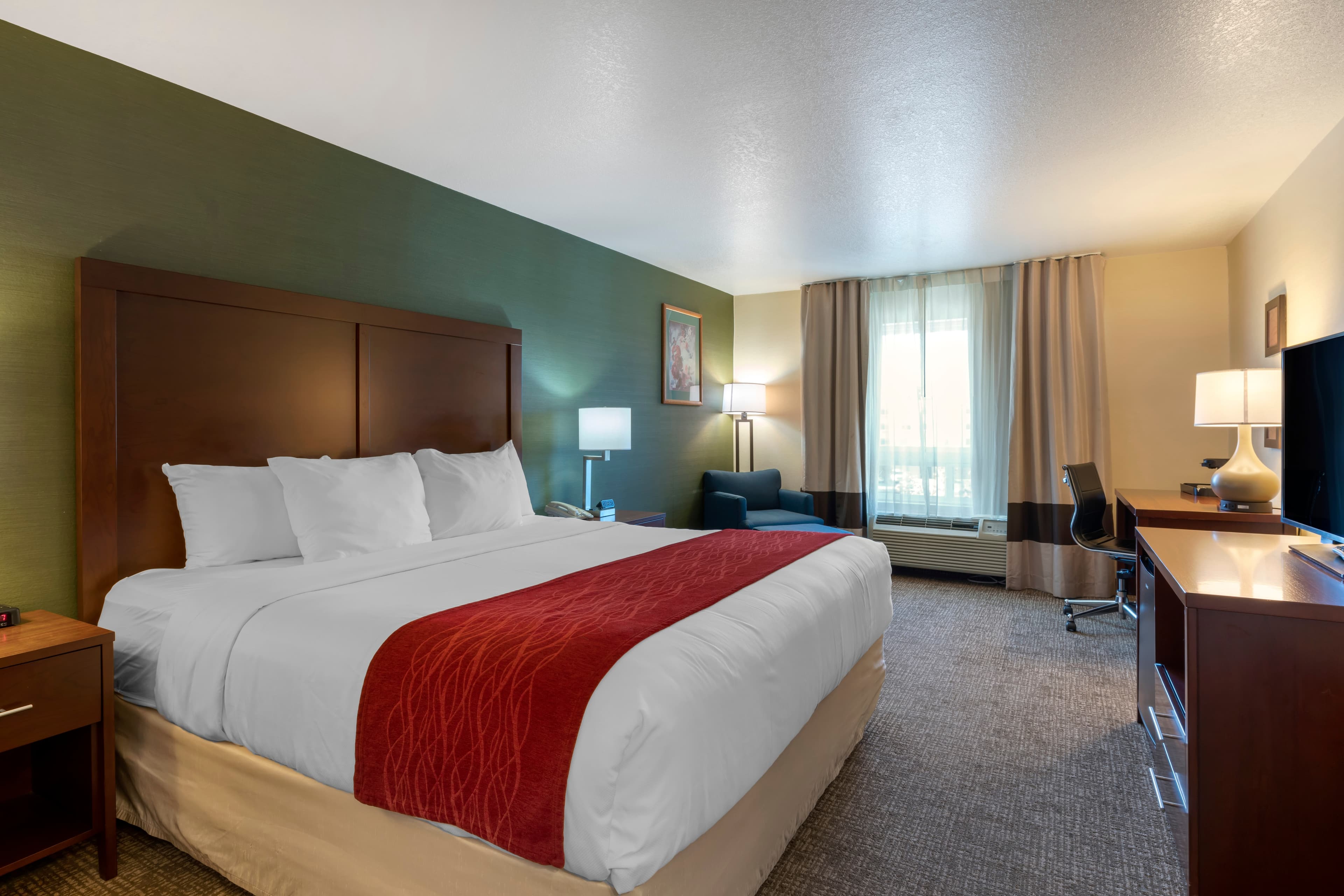 Comfort Inn & Suites Salem Northeast — 6