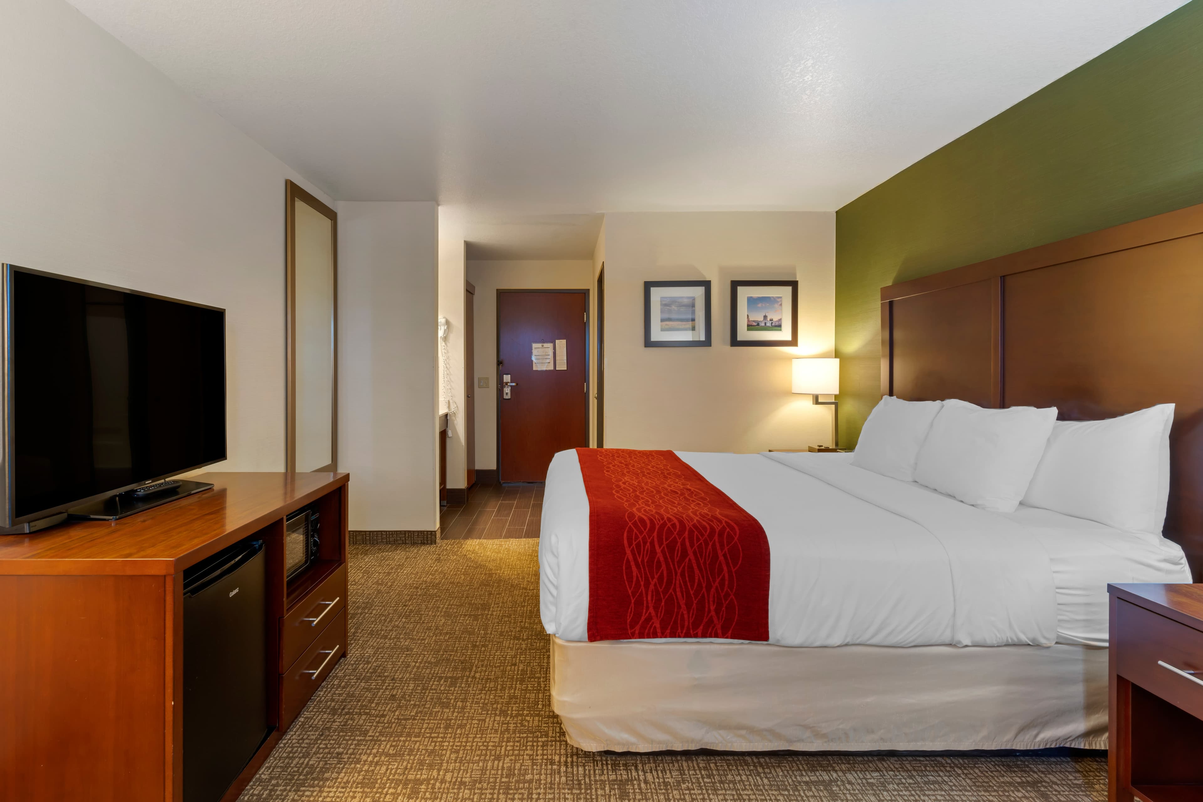Comfort Inn & Suites Salem Northeast — 7