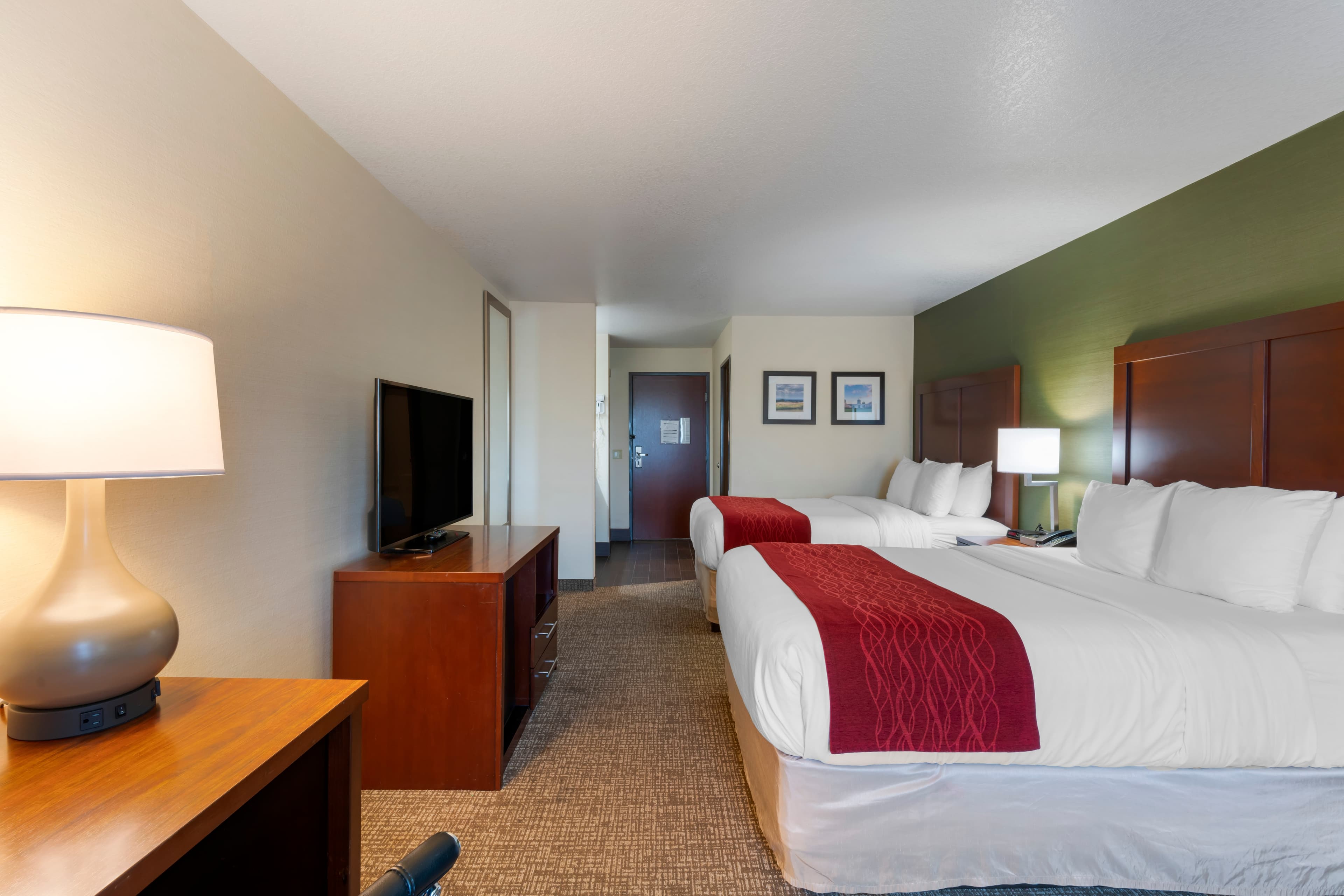 Comfort Inn & Suites Salem Northeast — 10