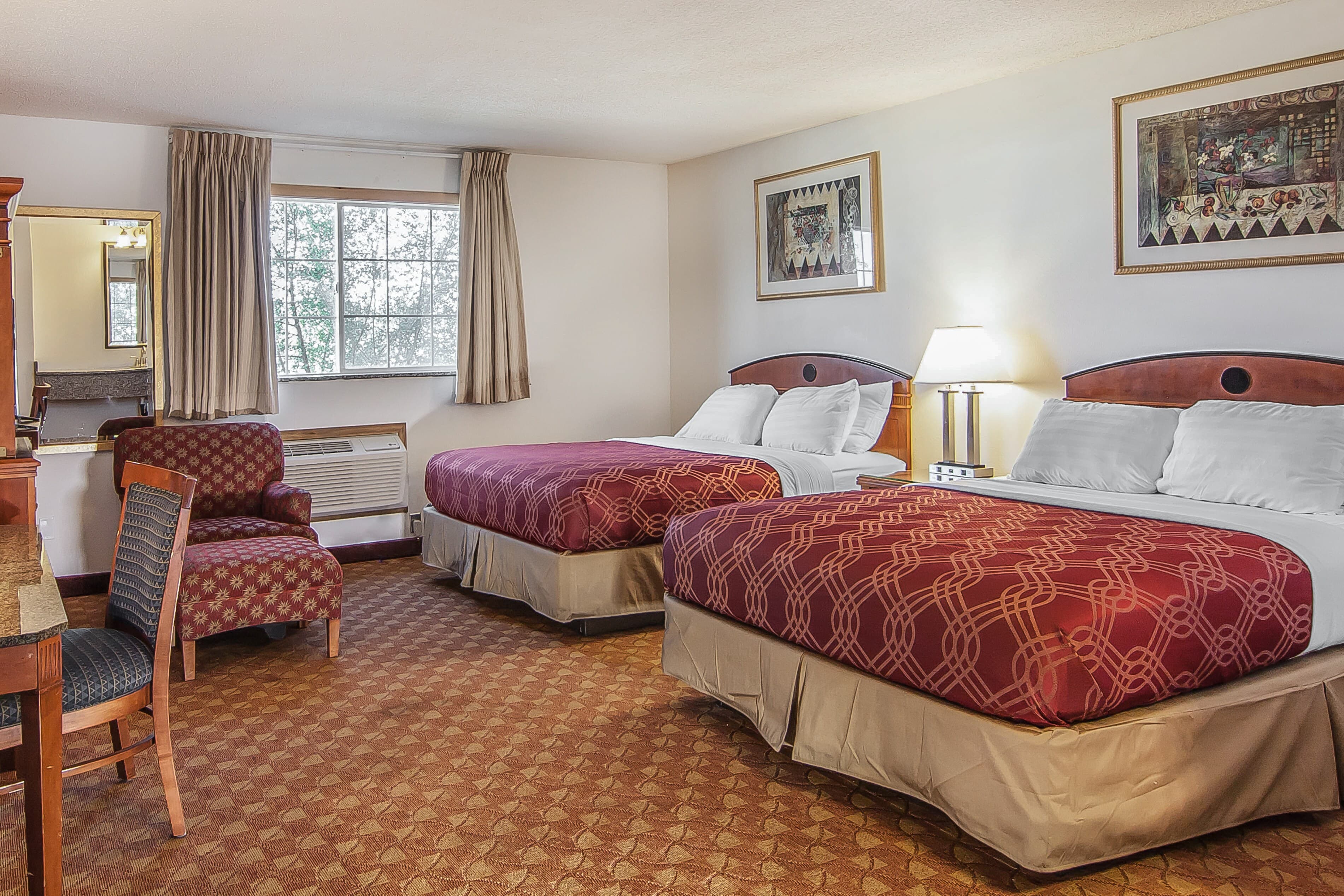 Econo Lodge Inn & Suites Madras — 22