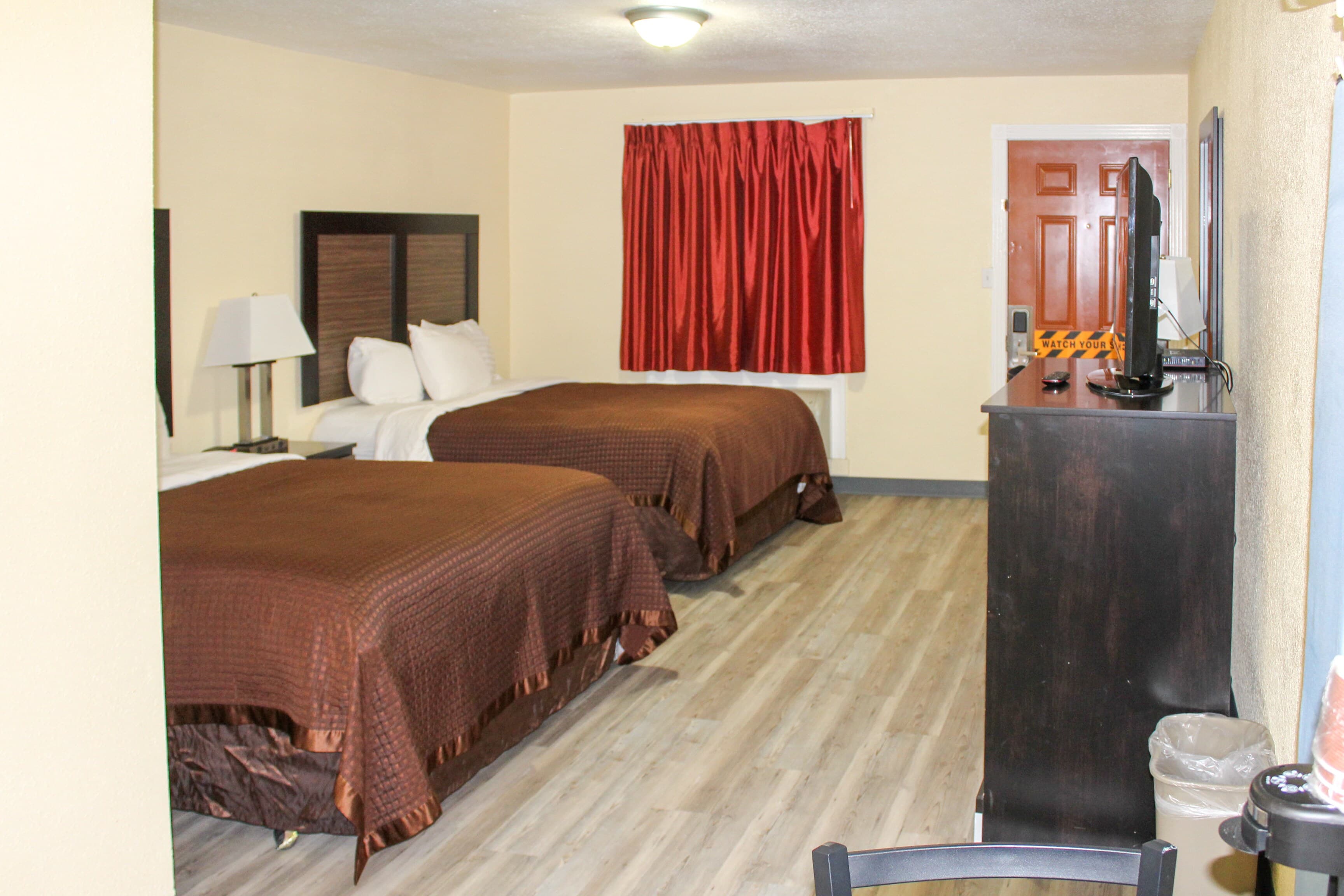 Rodeway Inn Medford South I-5 — 17