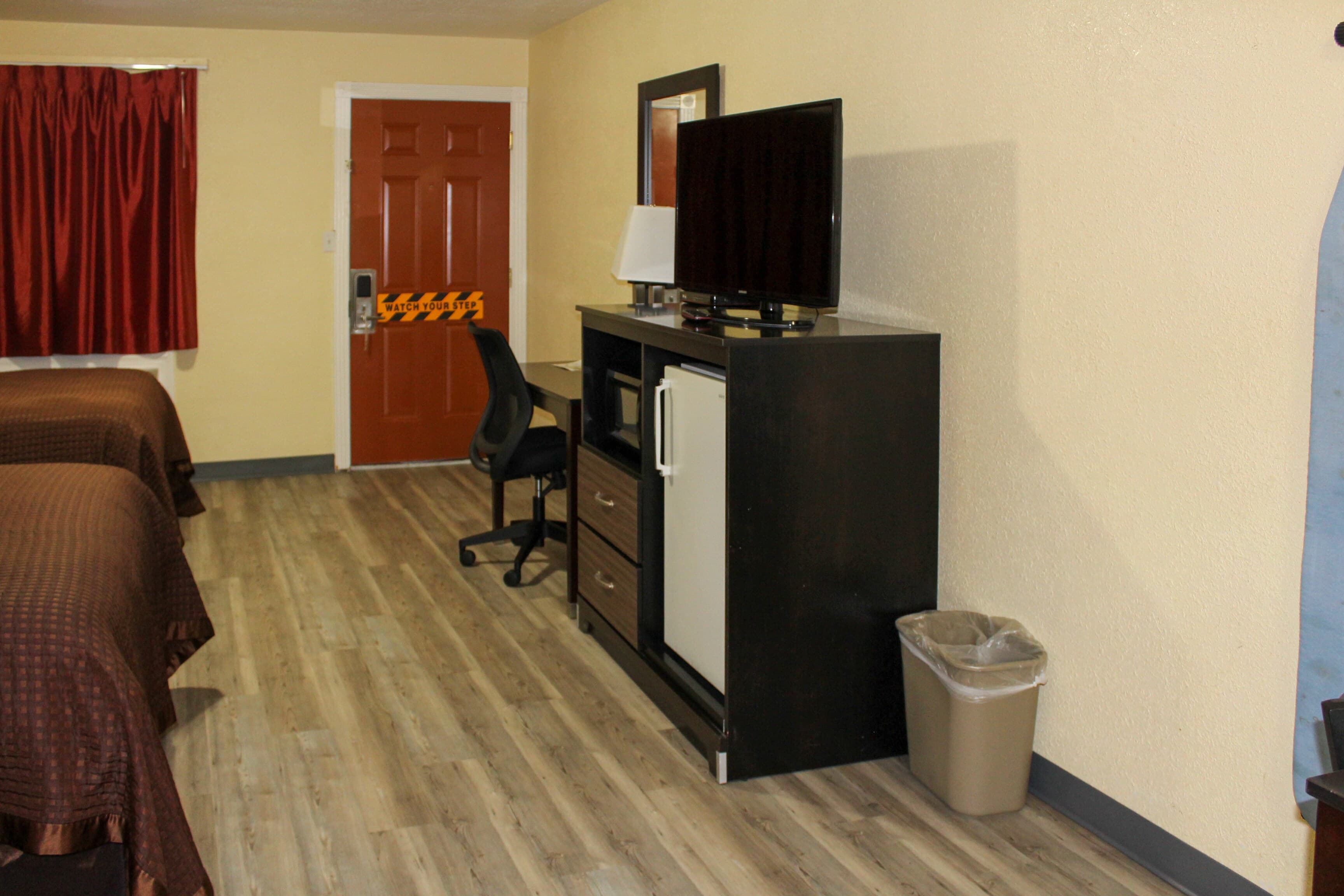 Rodeway Inn Medford South I-5 — 18