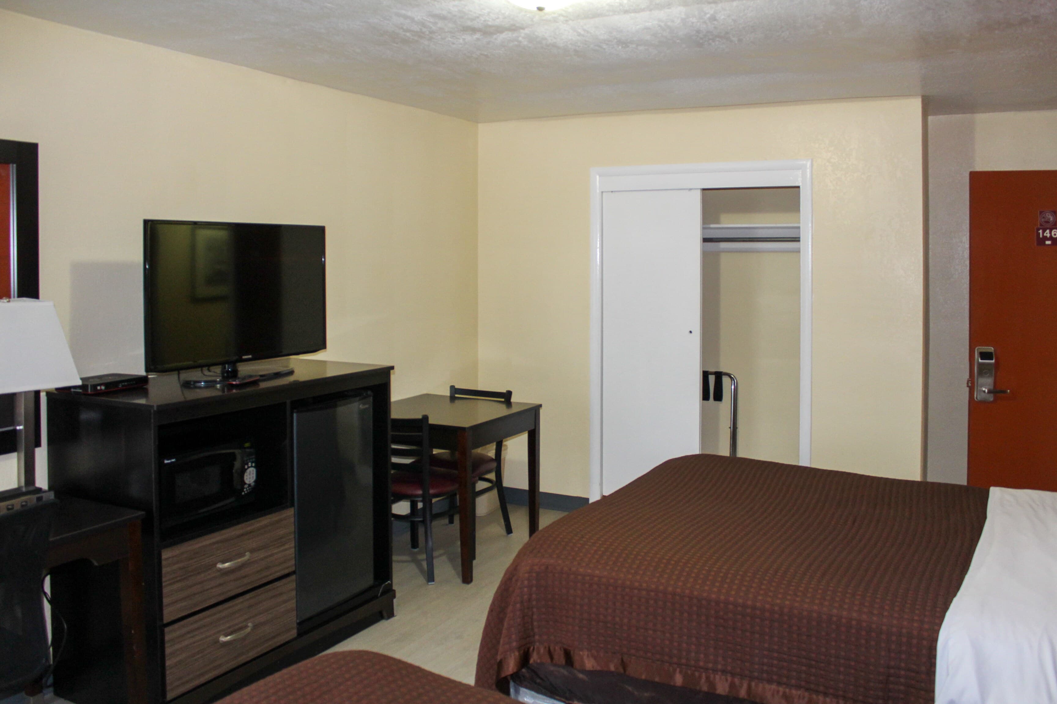 Rodeway Inn Medford South I-5 — 20