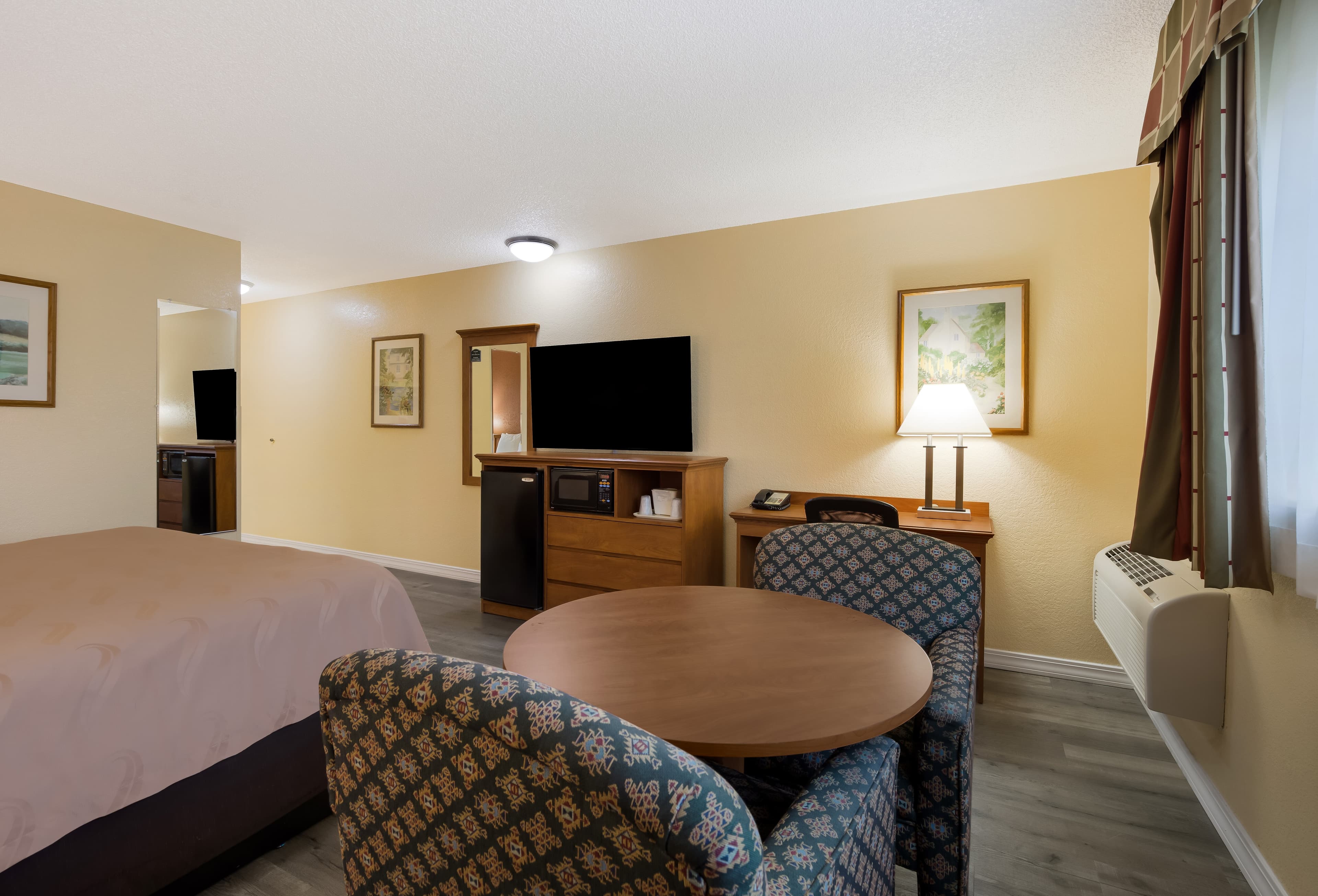 Quality Inn & Suites Medford Airport — 21