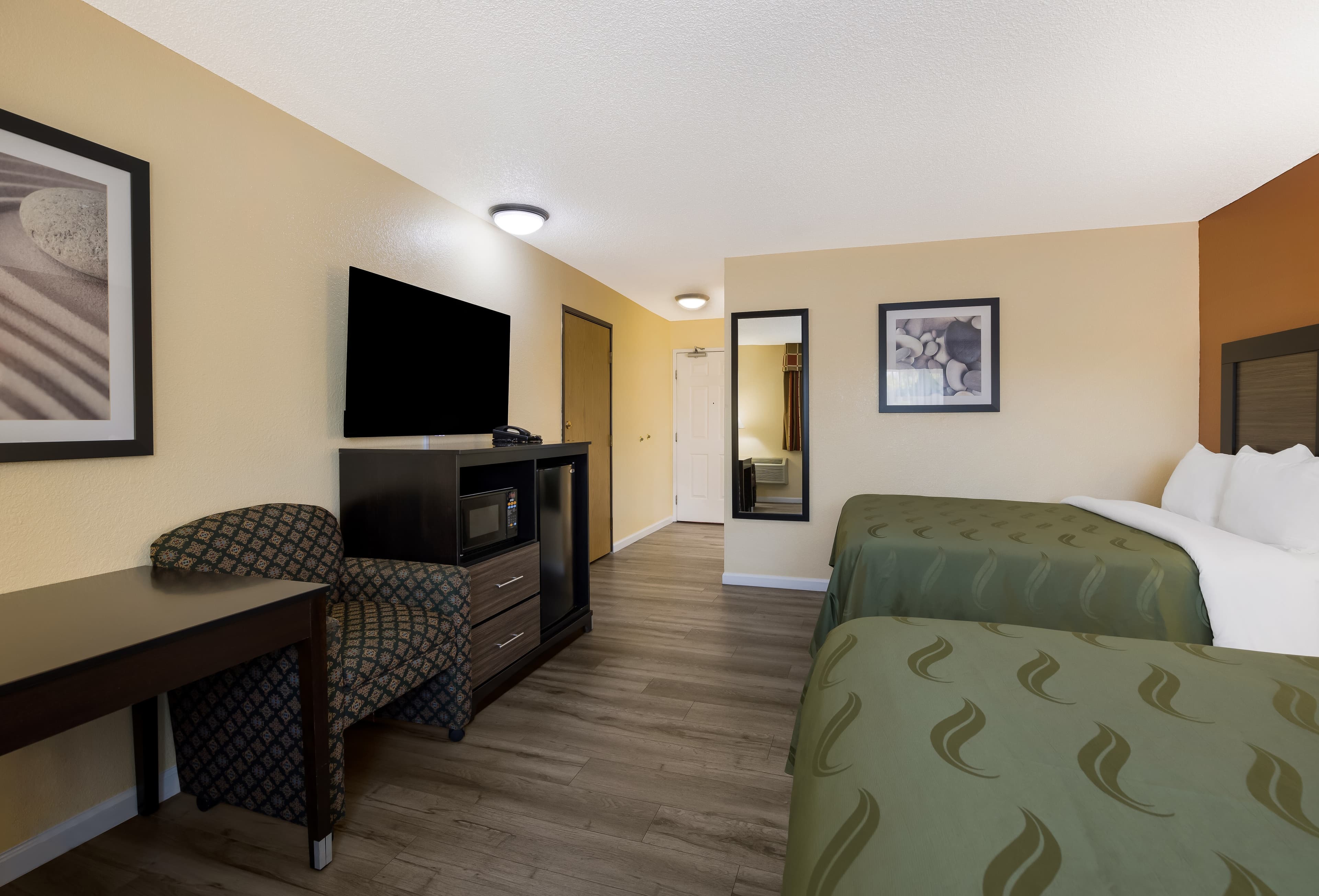 Quality Inn & Suites Medford Airport — 24