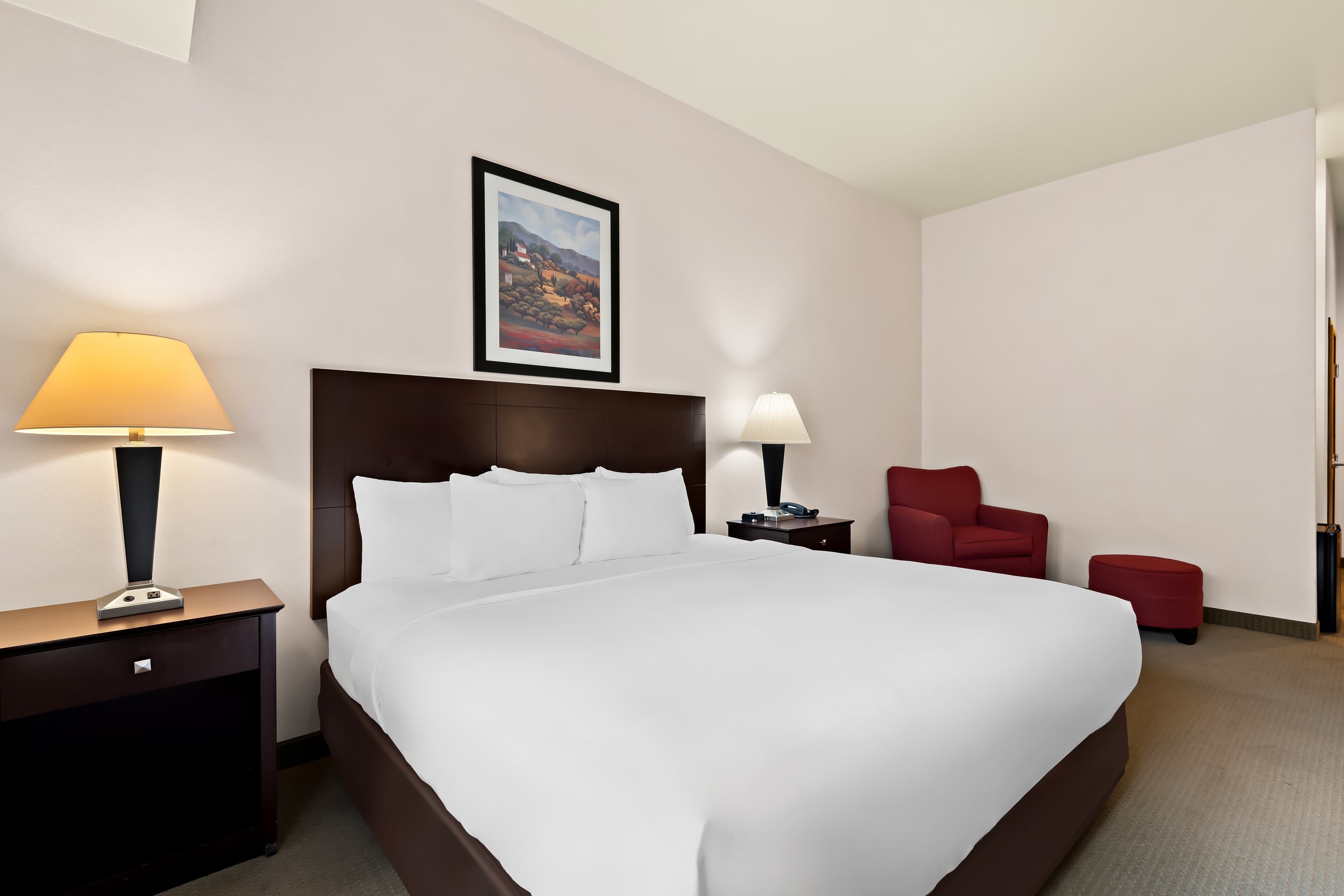 Comfort Inn & Suites Creswell - Image 3