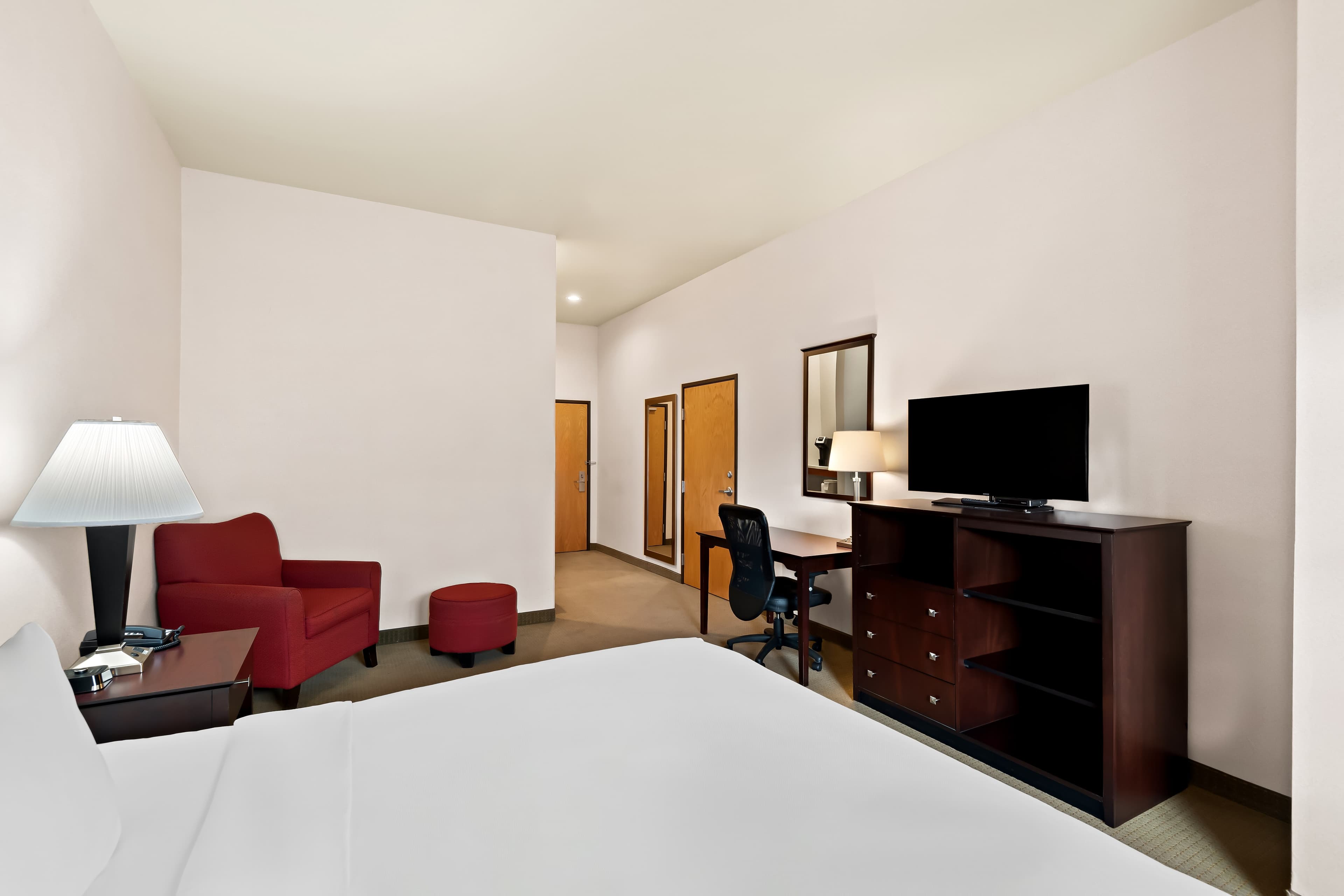 Comfort Inn & Suites Creswell - Image 4