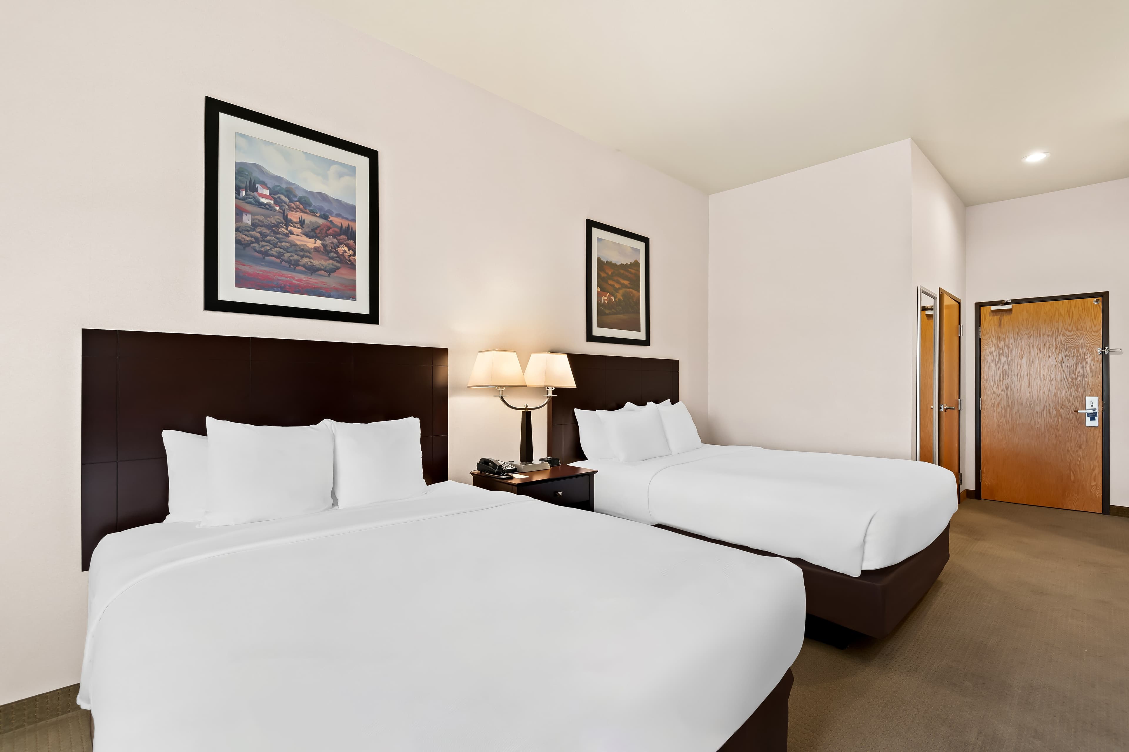 Comfort Inn & Suites Creswell — 21