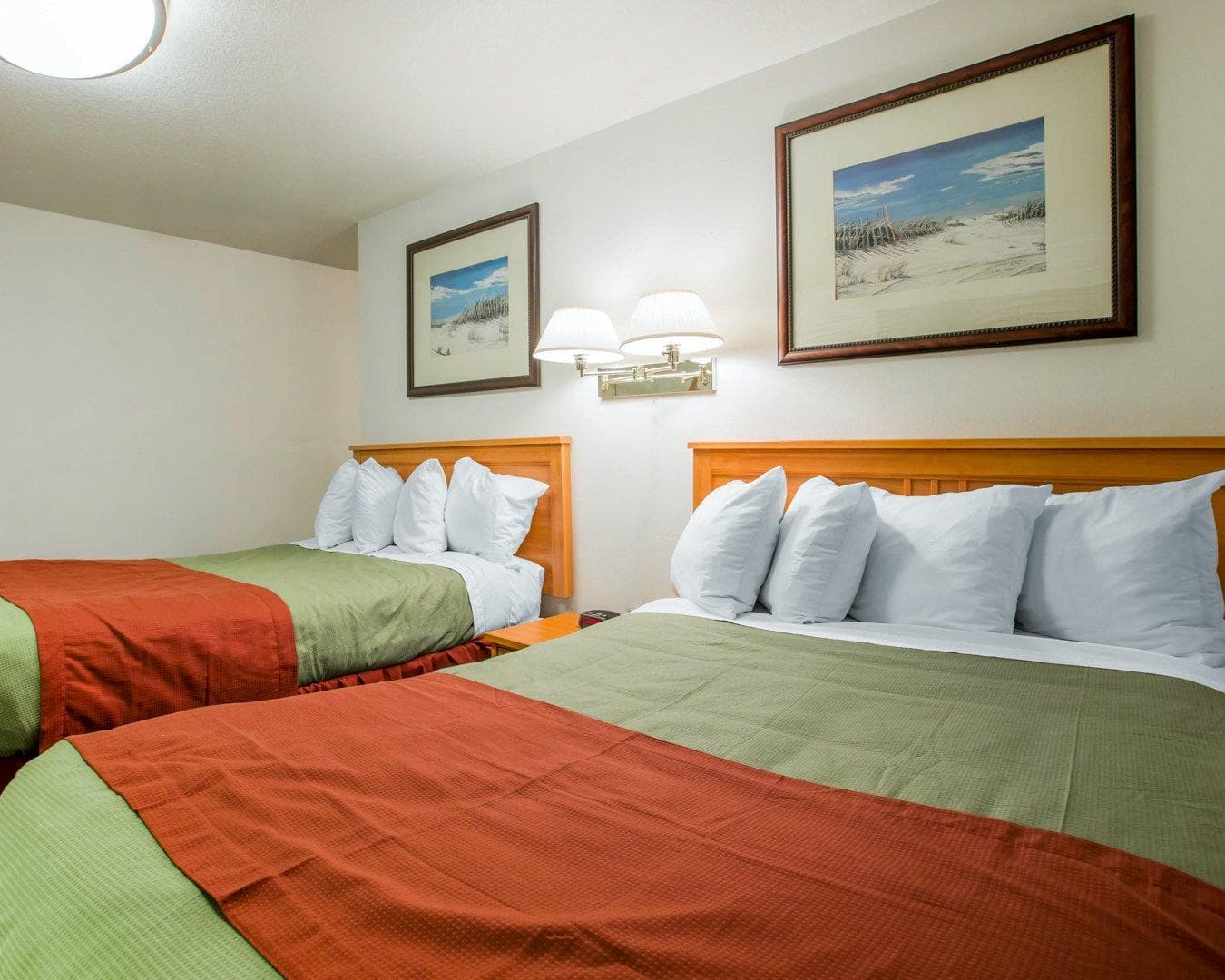 Rodeway Inn Newport - Image 2