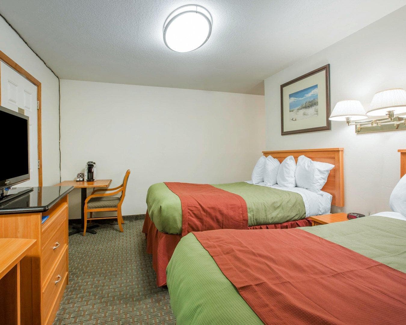 Rodeway Inn Newport - Image 3