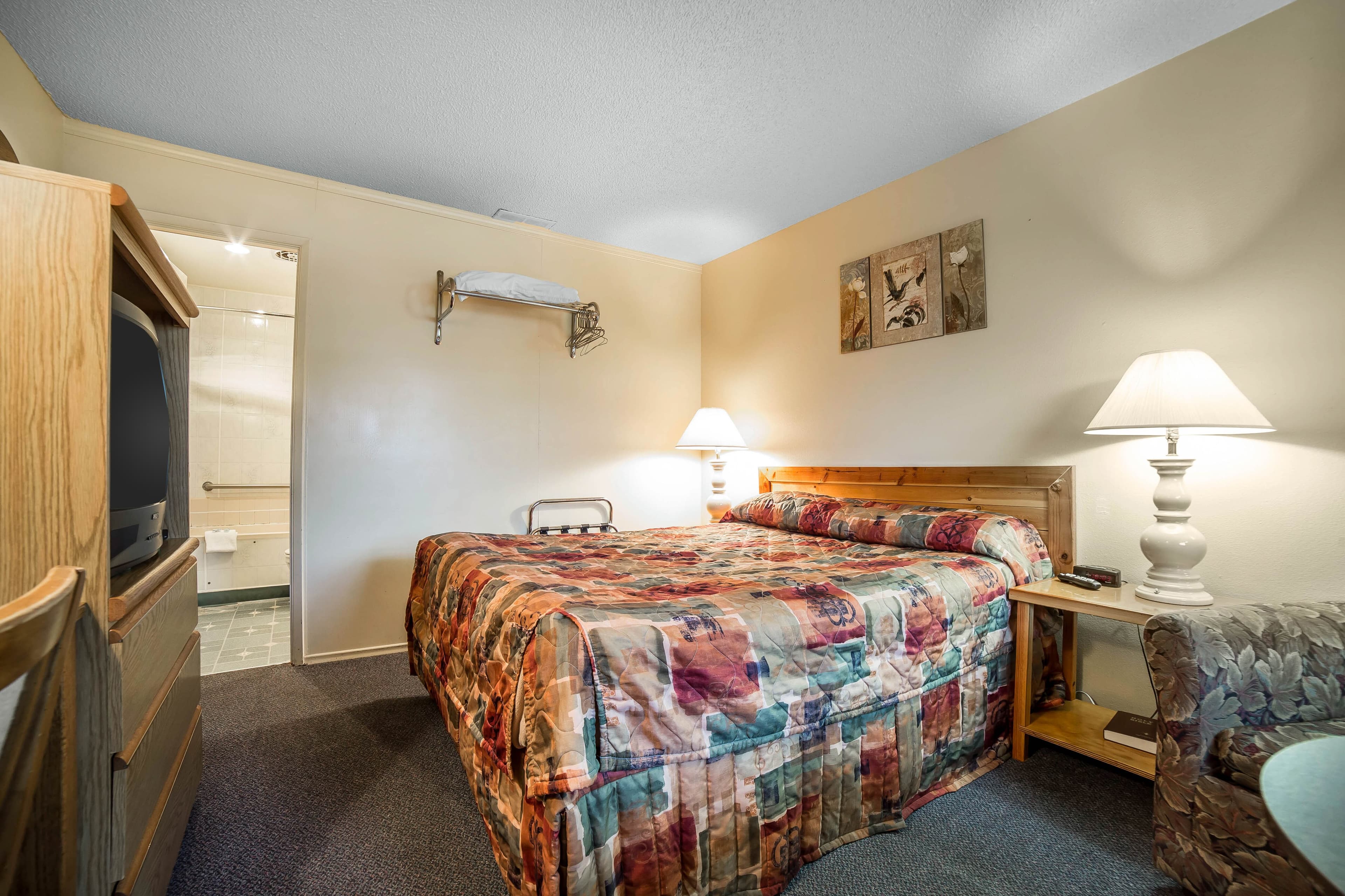 Rodeway Inn La Grande - Island City — 6
