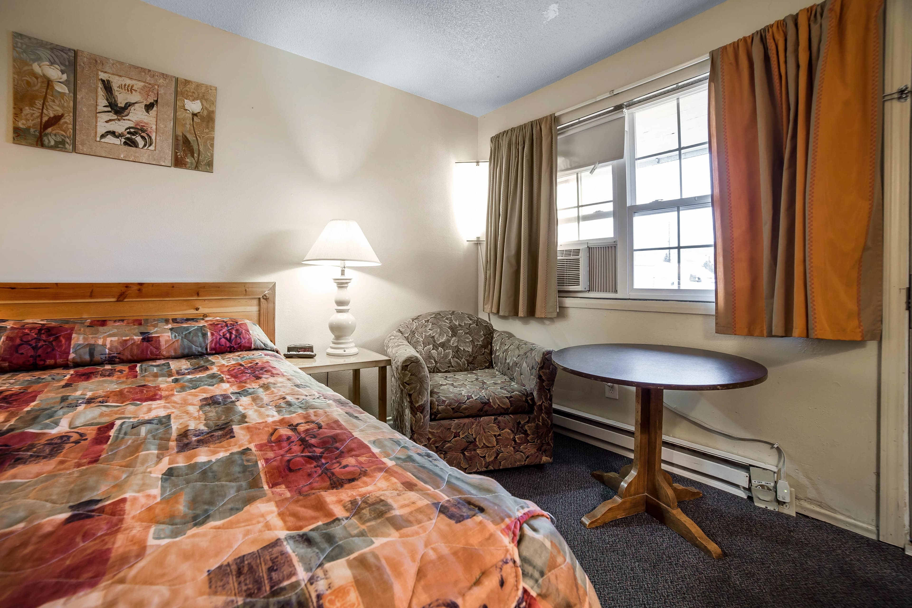 Rodeway Inn La Grande - Island City — 7