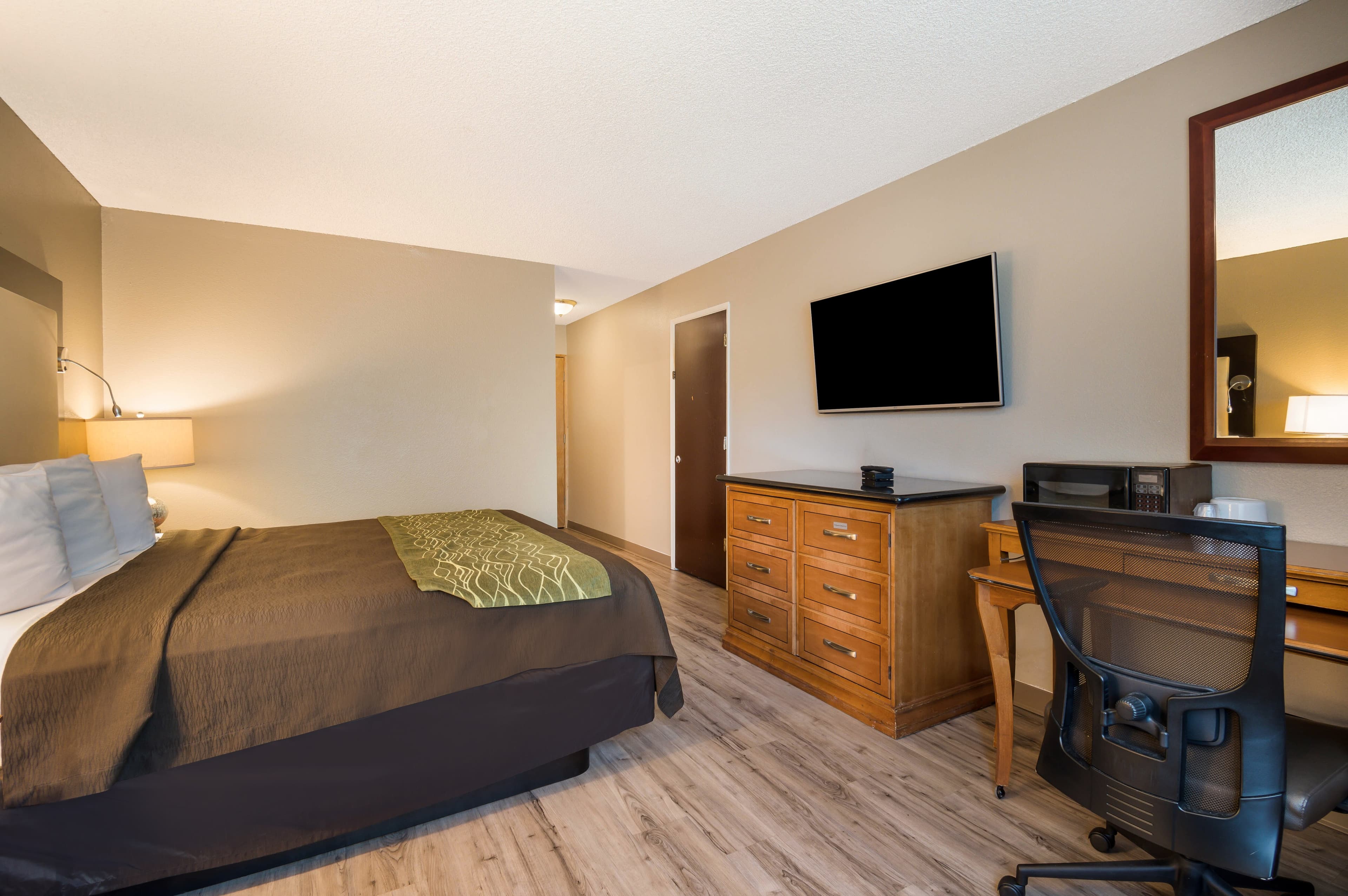 Rodeway Inn & Suites Portland West - Beaverton - Image 3