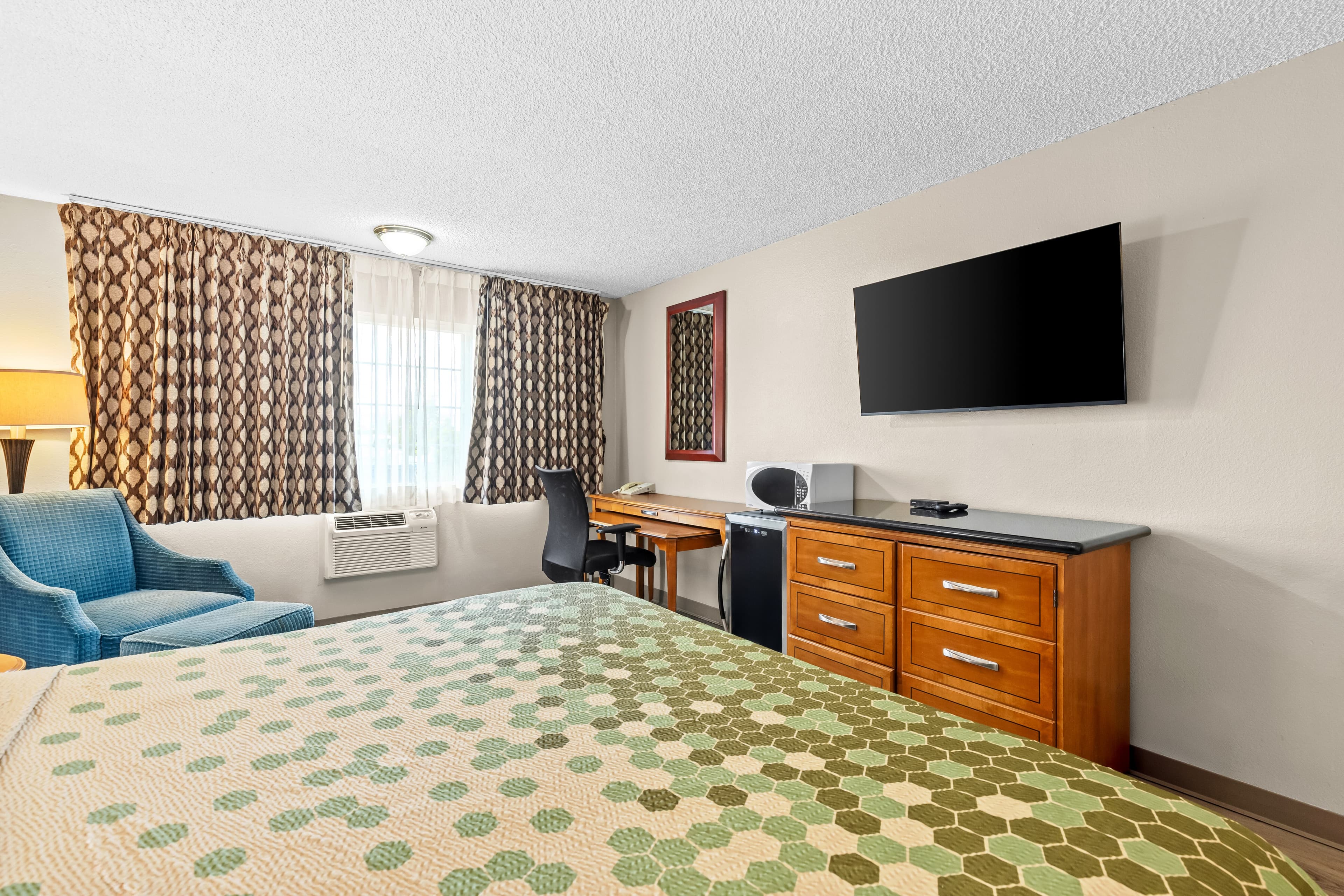 Rodeway Inn & Suites Portland West - Beaverton — 10