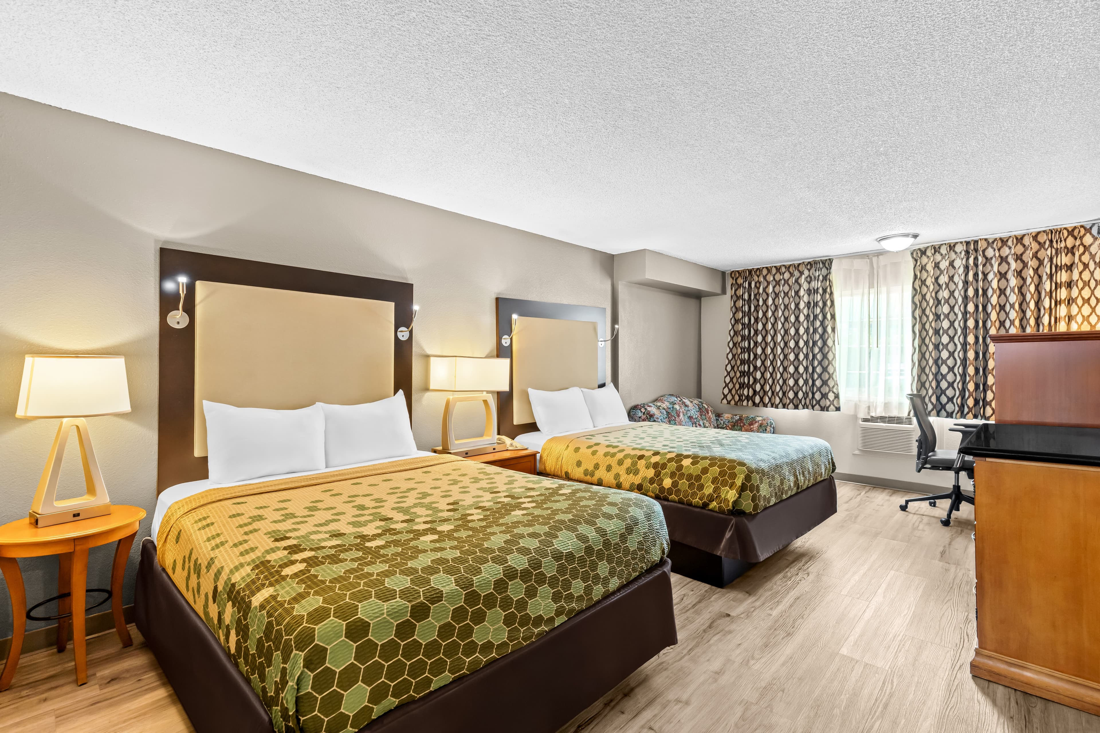 Rodeway Inn & Suites Portland West - Beaverton — 12