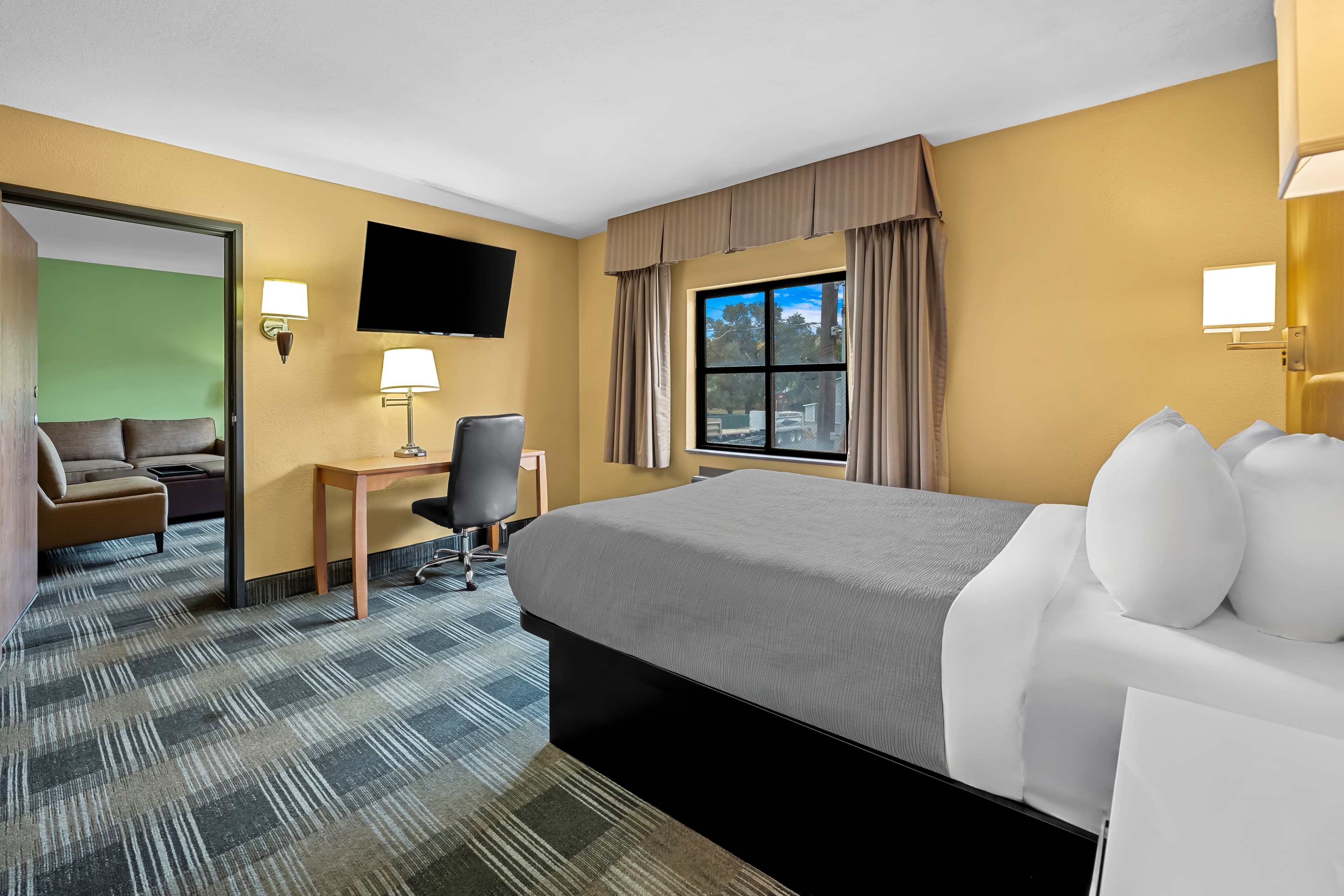 Quality Inn Madras — 24