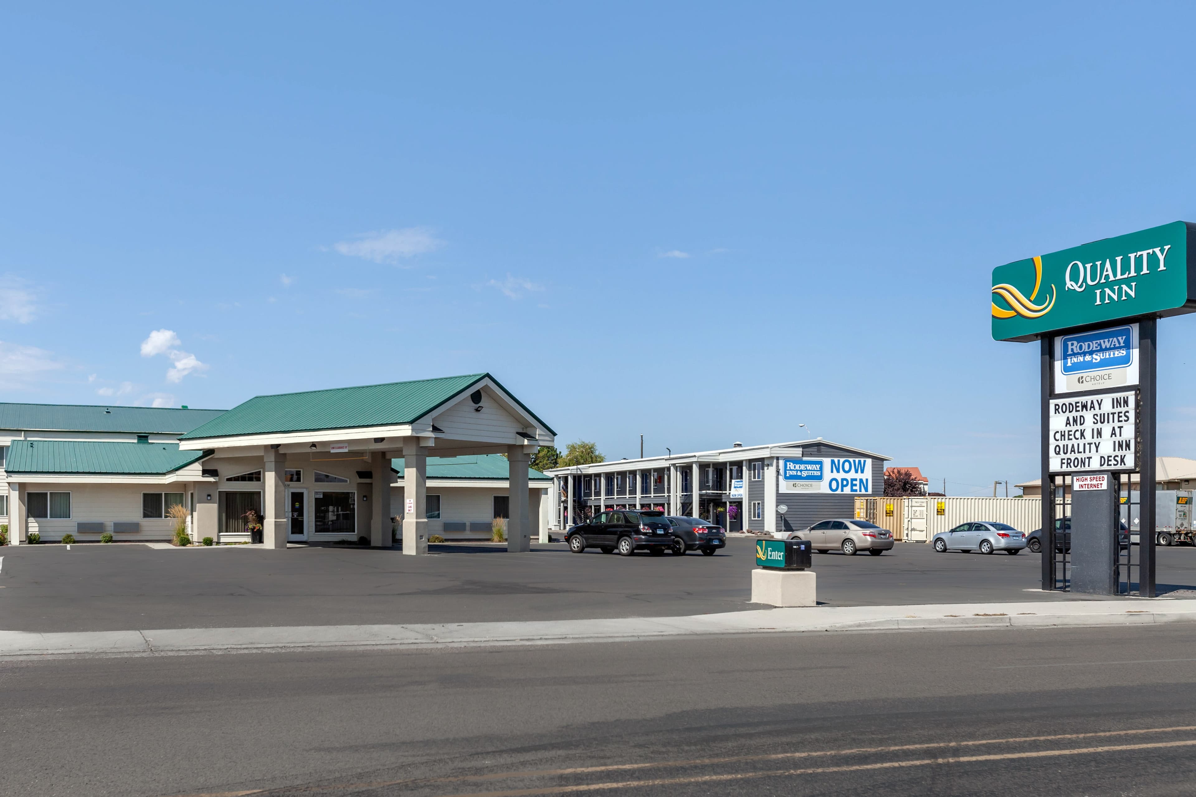 Quality Inn Ontario - Image 1