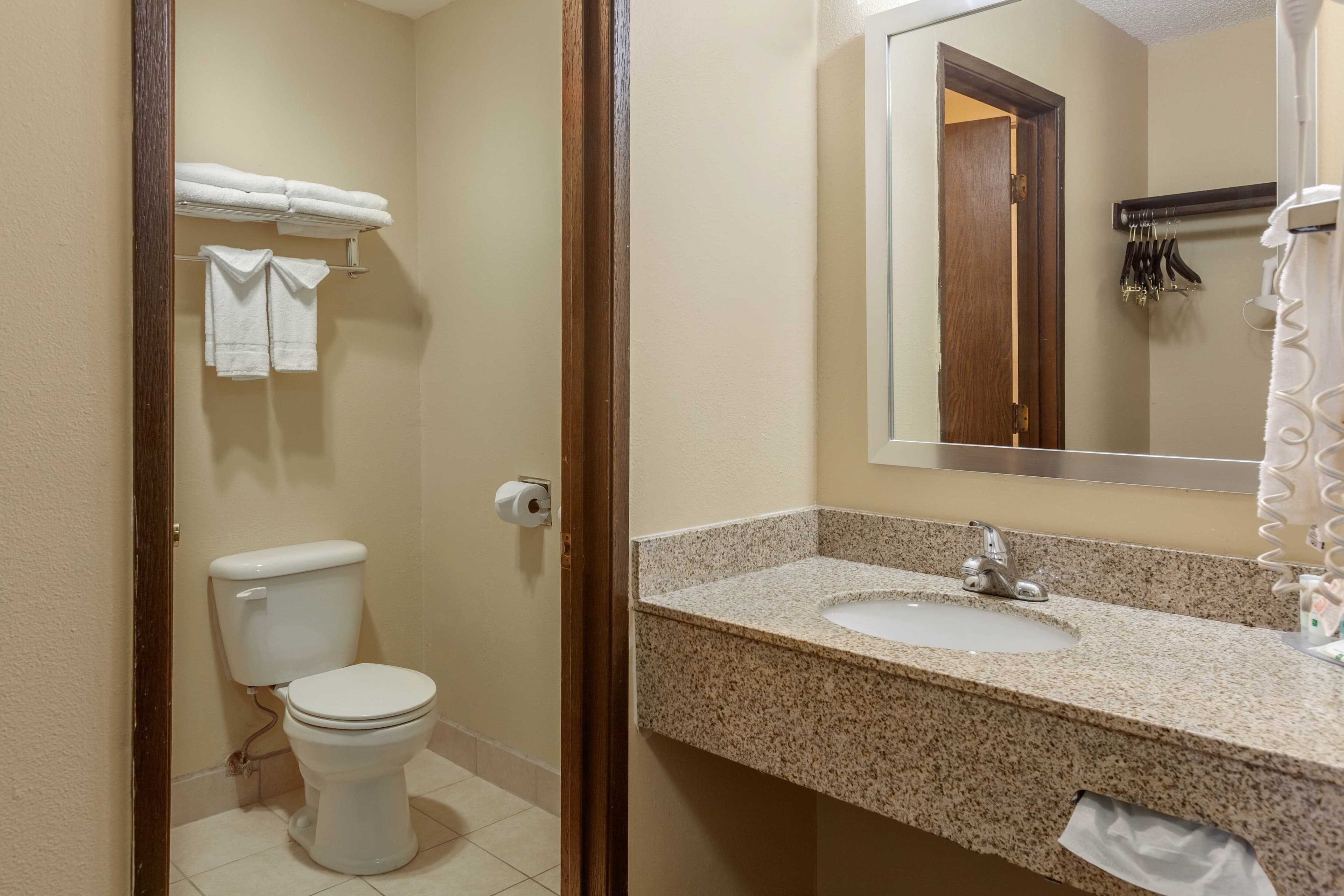 Quality Inn Ontario — 41