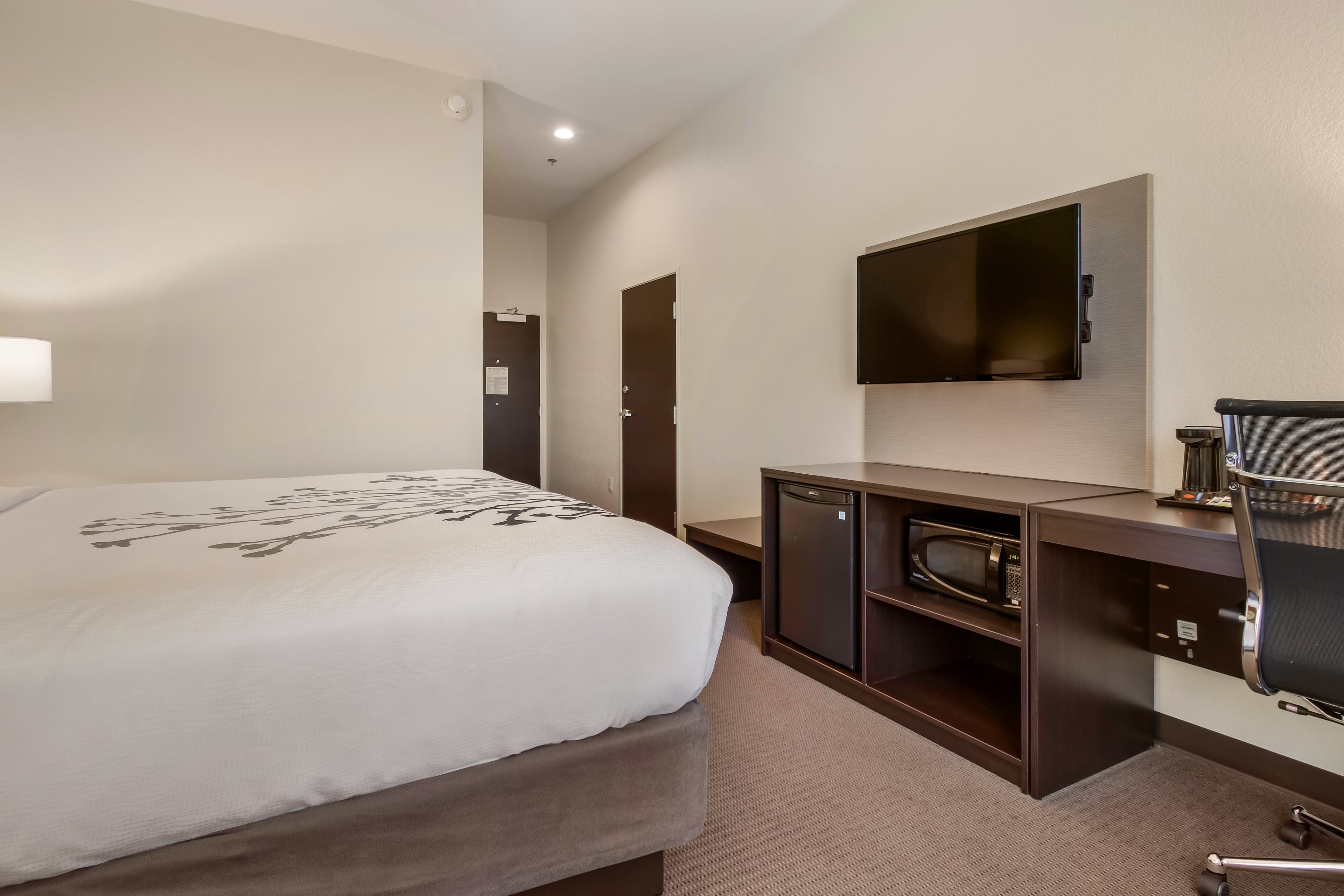 Sleep Inn Boardman - Image 3
