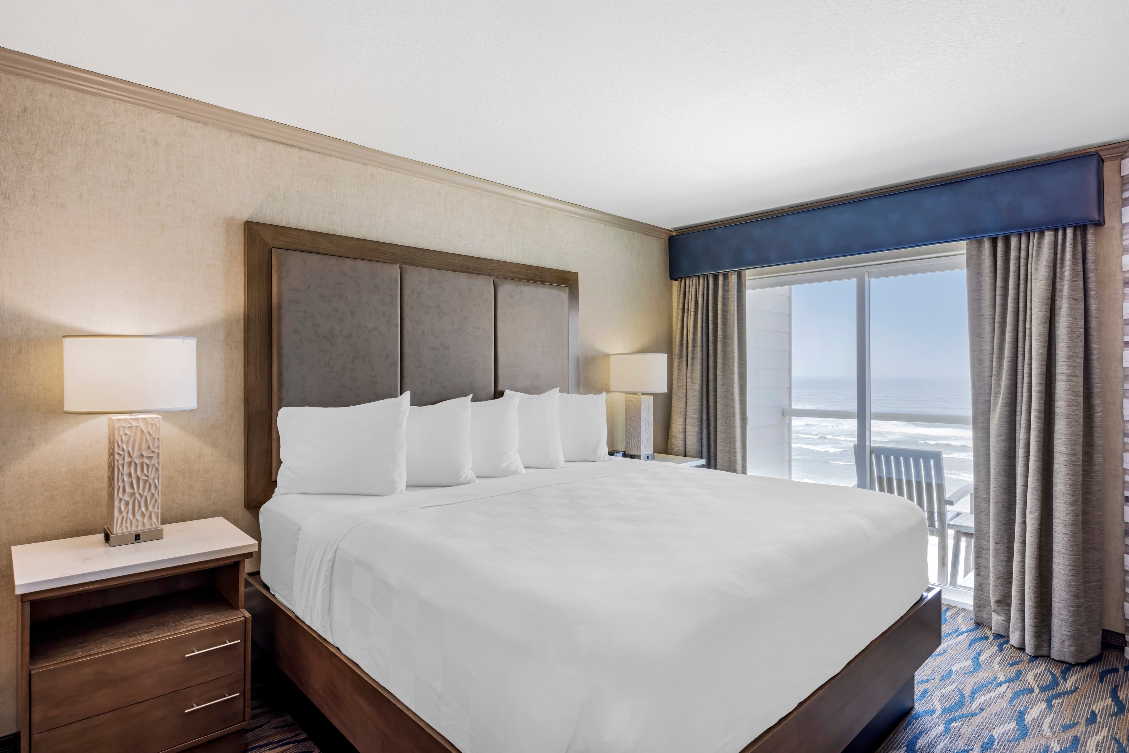 Elizabeth Oceanfront Suites, an Ascend Collection Hotel — 2