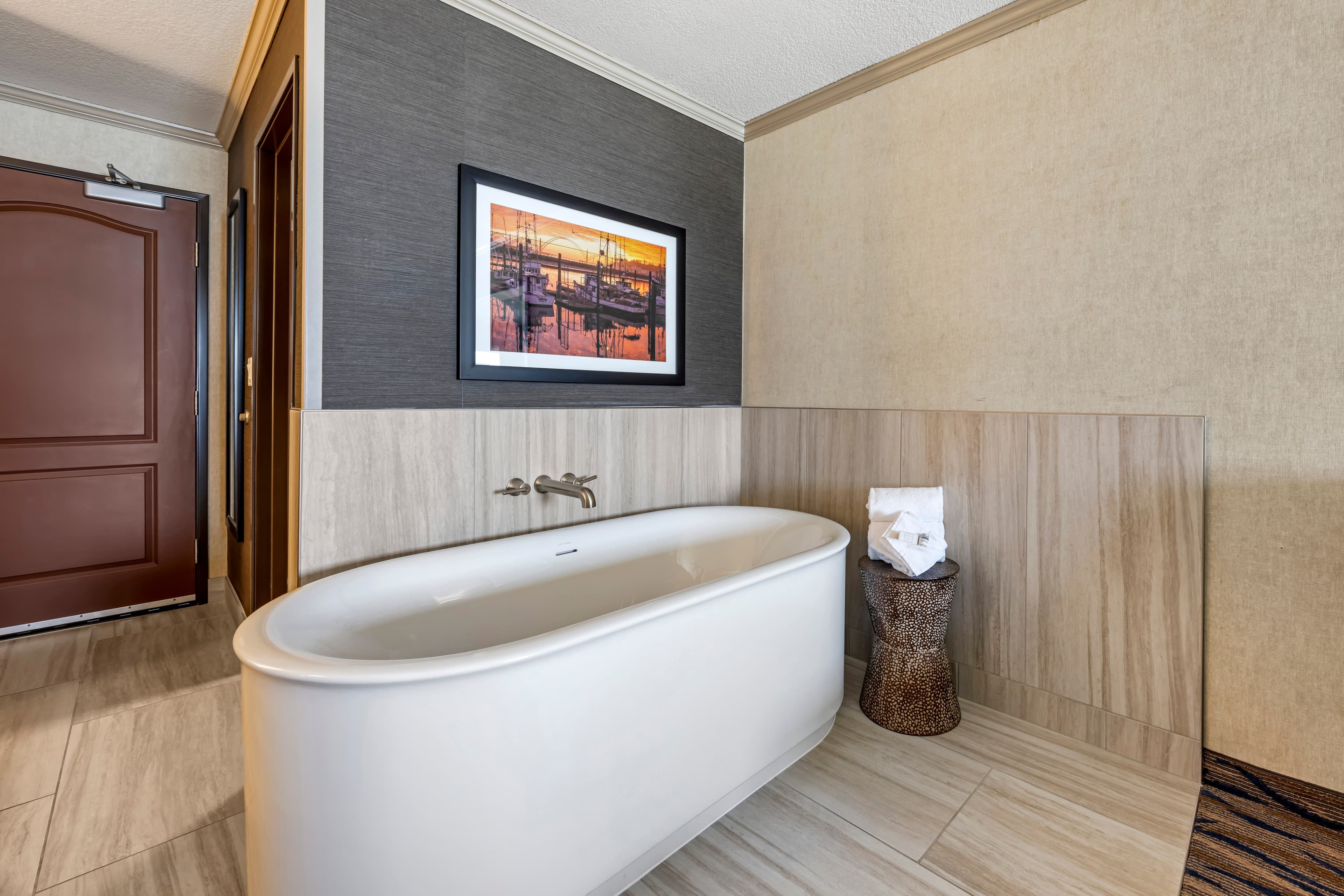 Elizabeth Oceanfront Suites, an Ascend Collection Hotel — 10