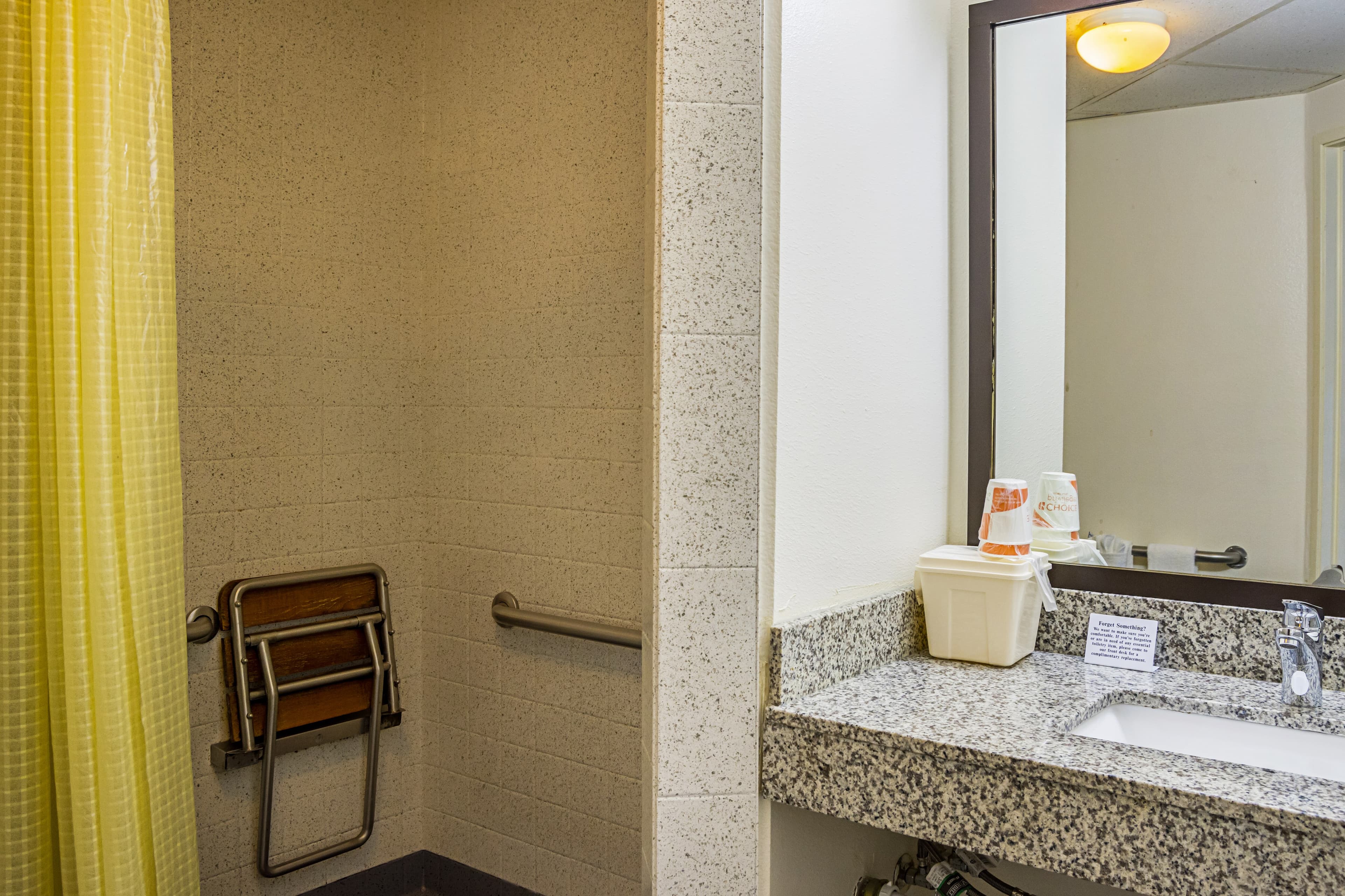 Quality Inn & Suites Clackamas - Portland - Image 3