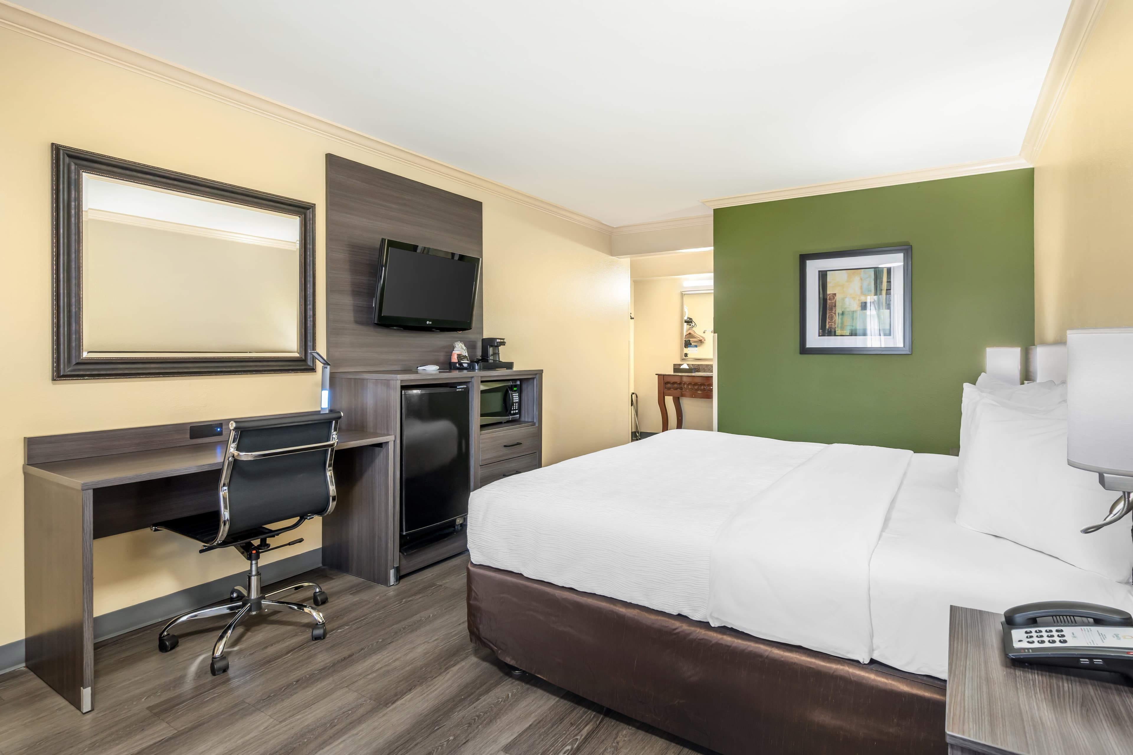 Quality Inn Klamath Falls - Crater Lake Gateway - Image 2