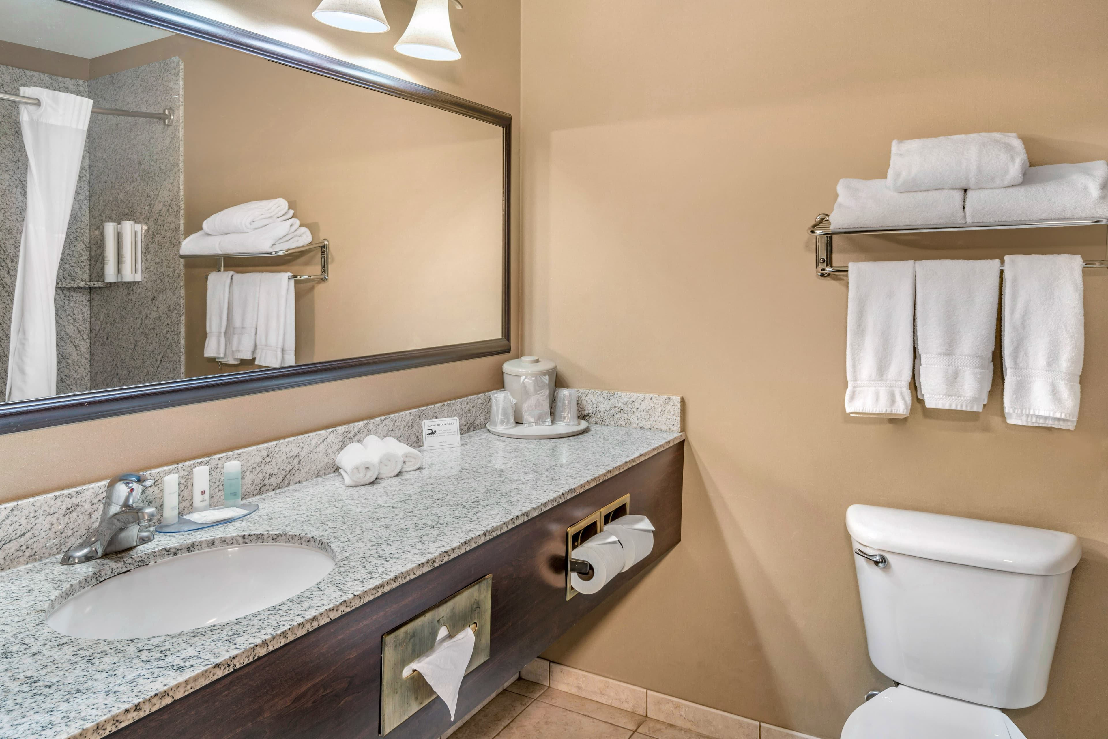 Clarion Pointe Medford — 13