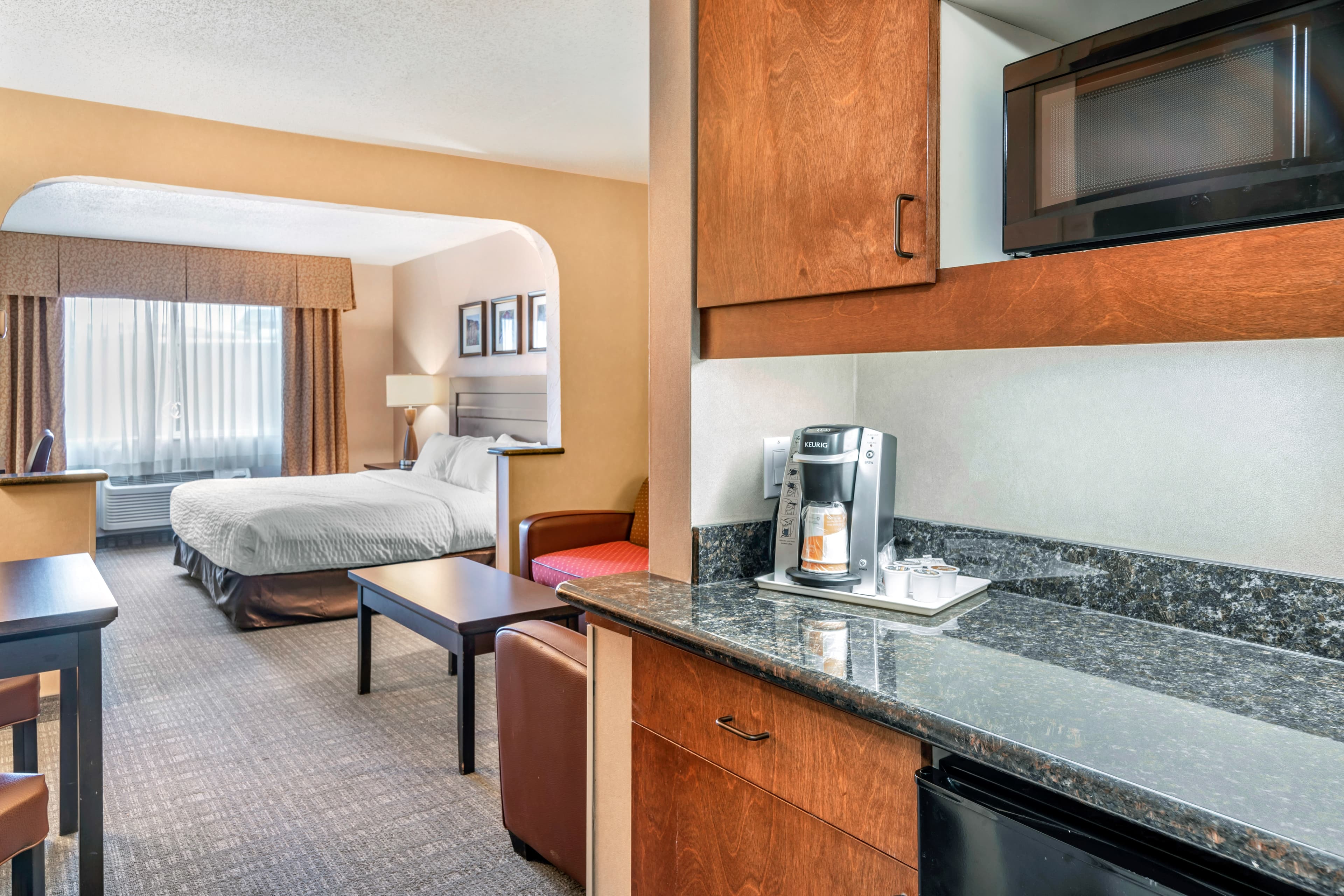 Clarion Pointe Medford — 31