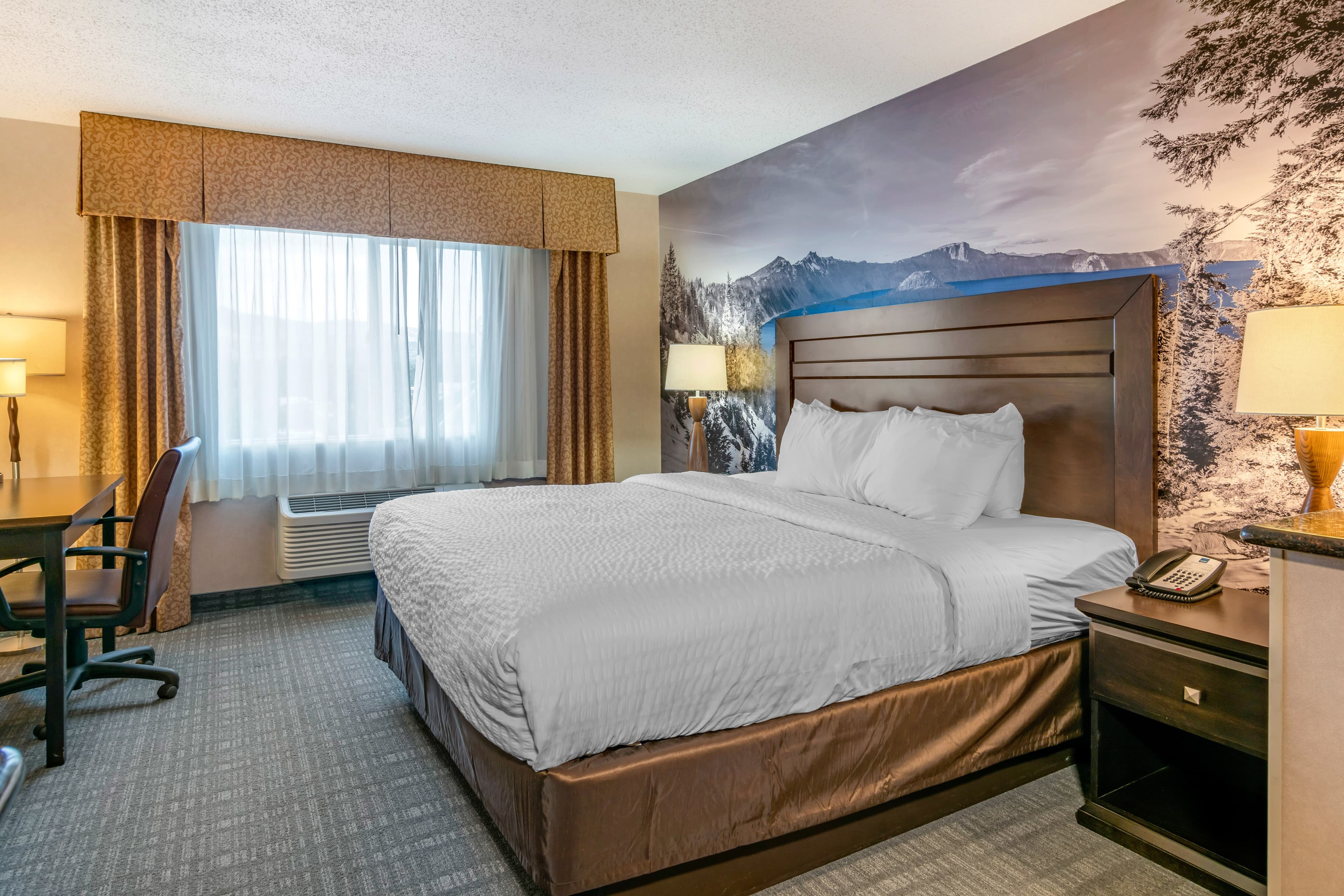 Clarion Pointe Medford — 34
