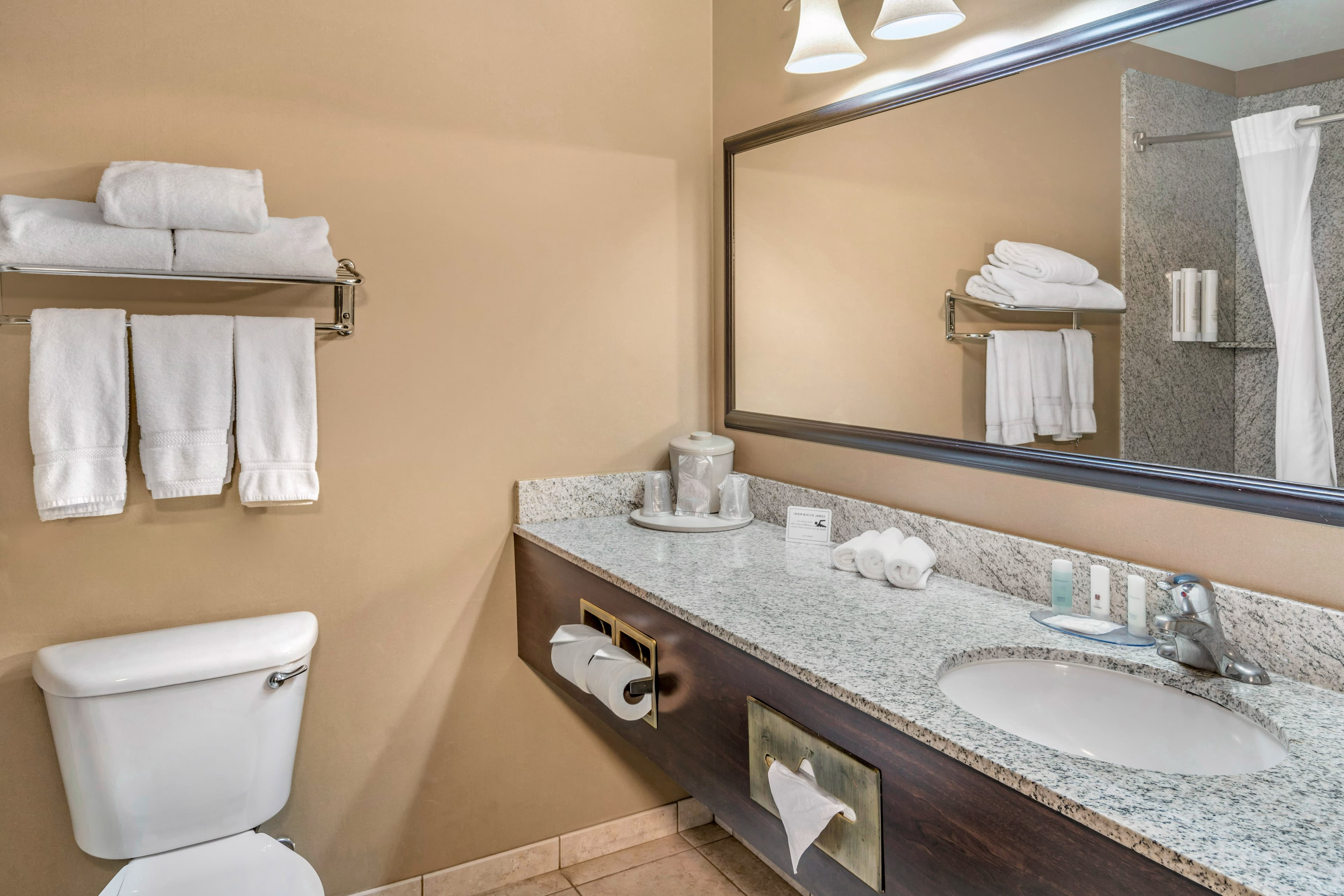 Clarion Pointe Medford — 37