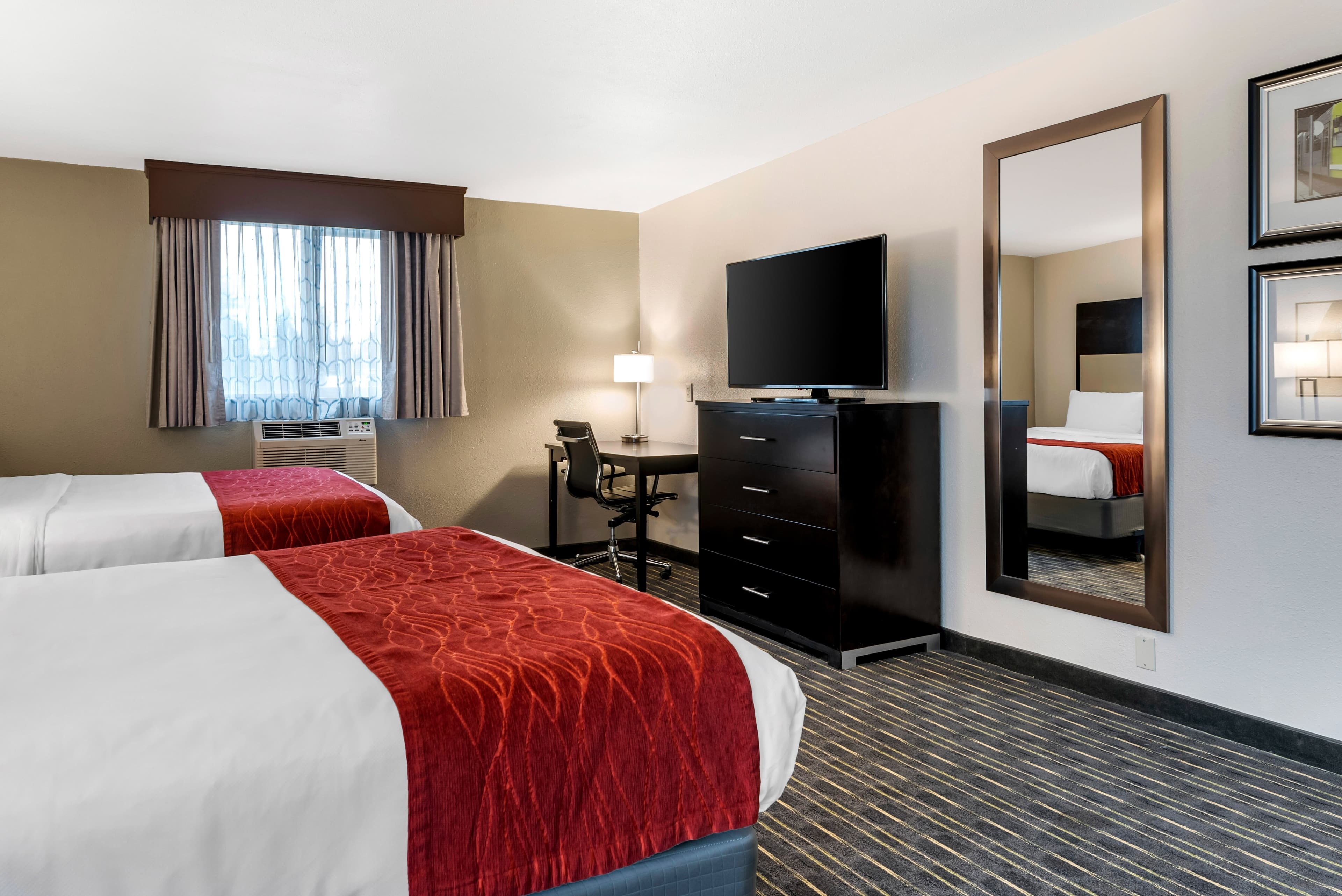 Comfort Inn & Suites Tigard near Washington Square — 33