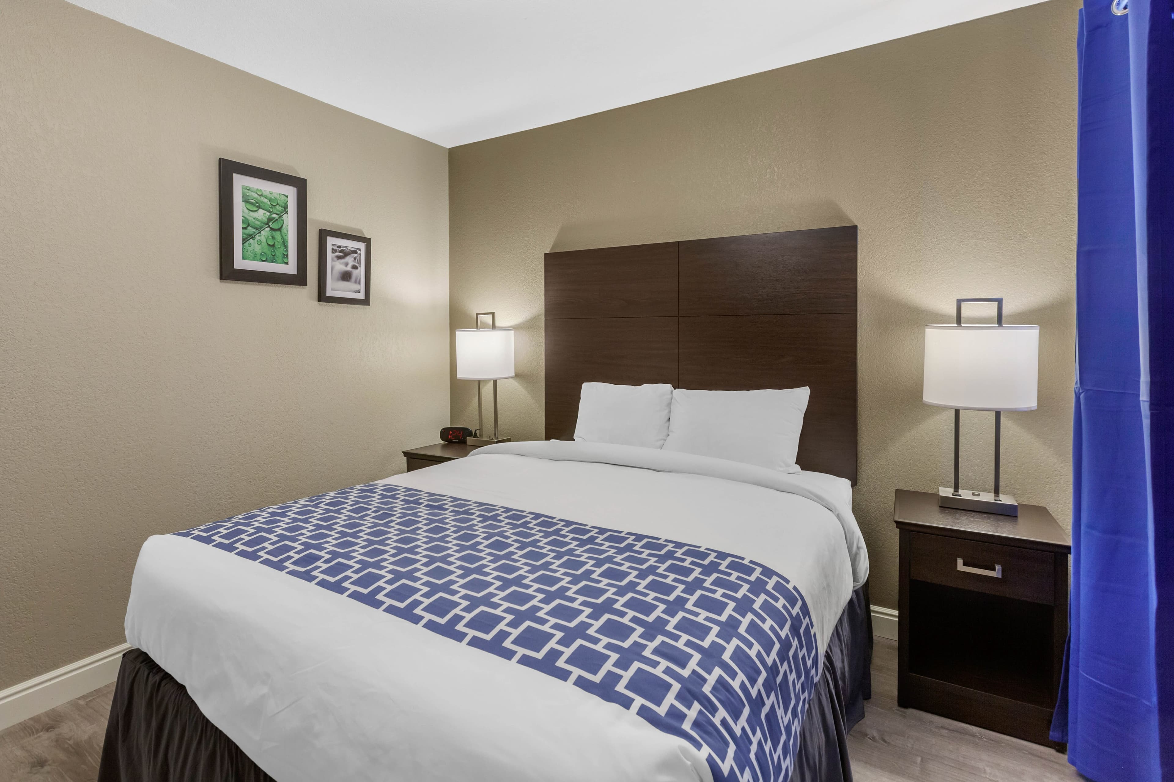 Rodeway Inn & Suites Ontario — 11